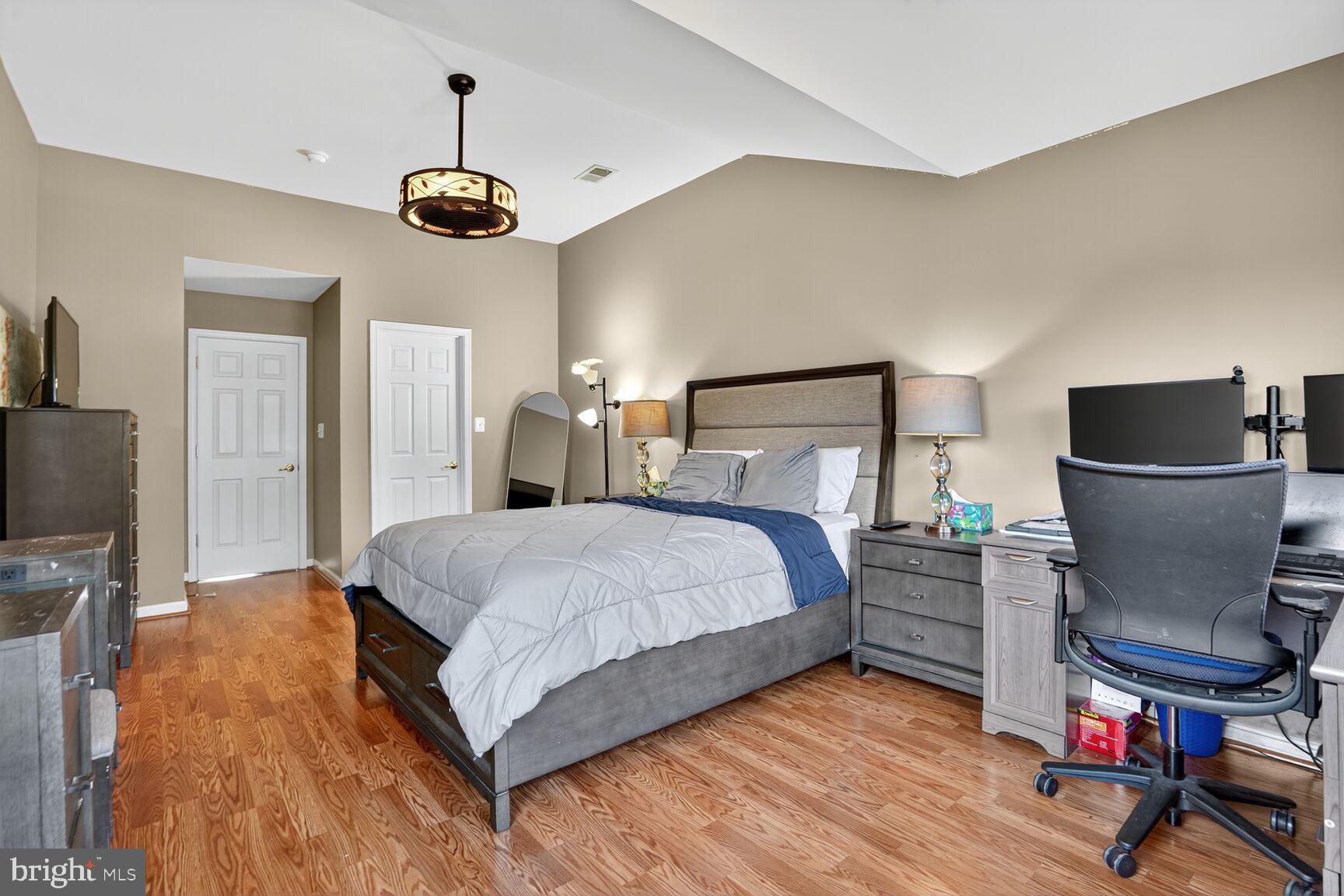 POTOMAC STATION - Residential Lease