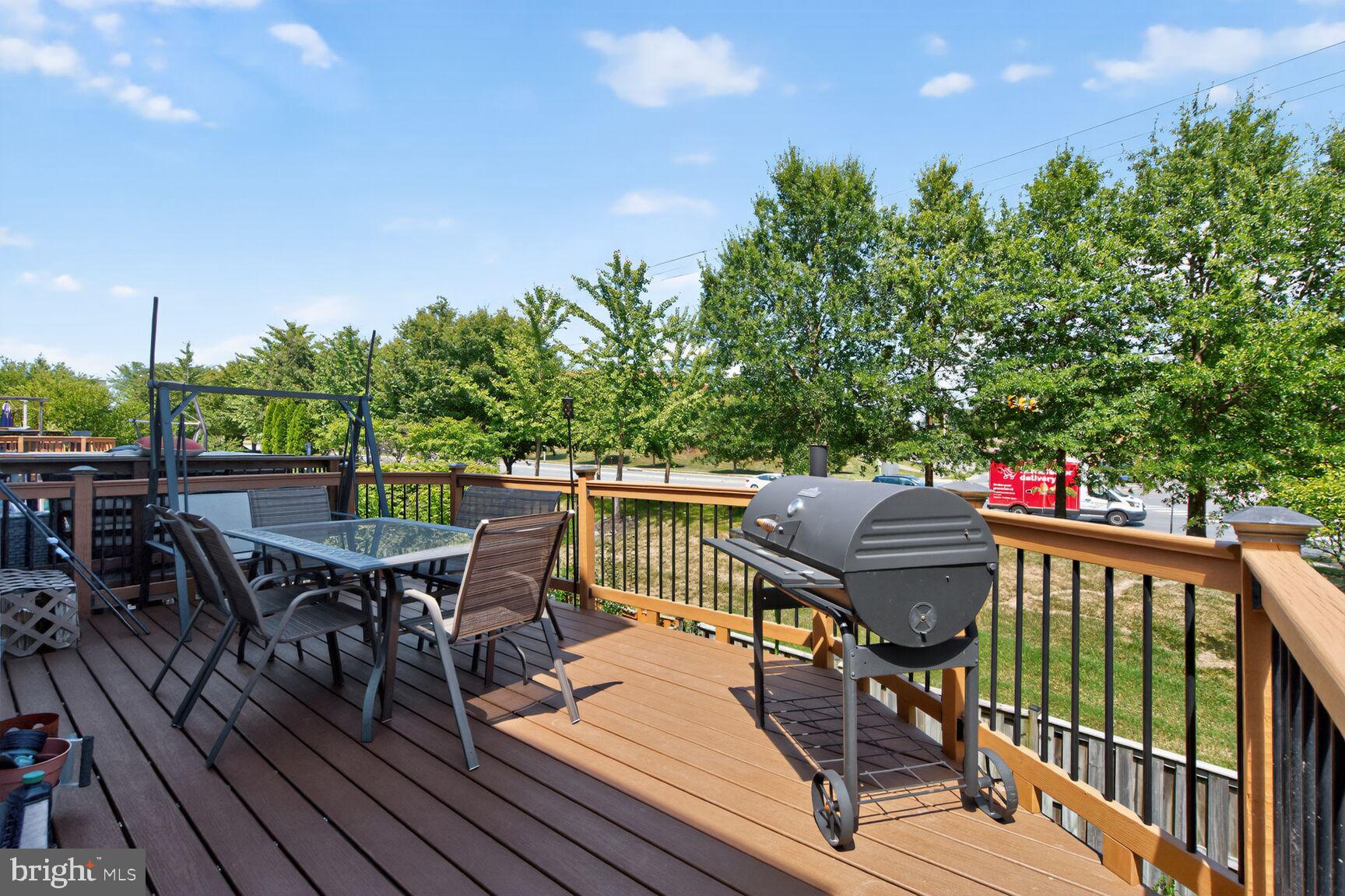 POTOMAC STATION - Residential Lease