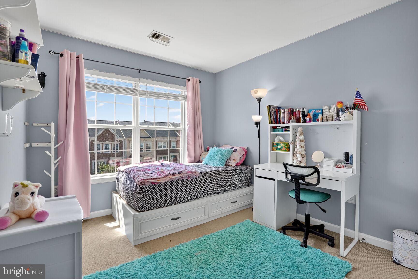 POTOMAC STATION - Residential Lease