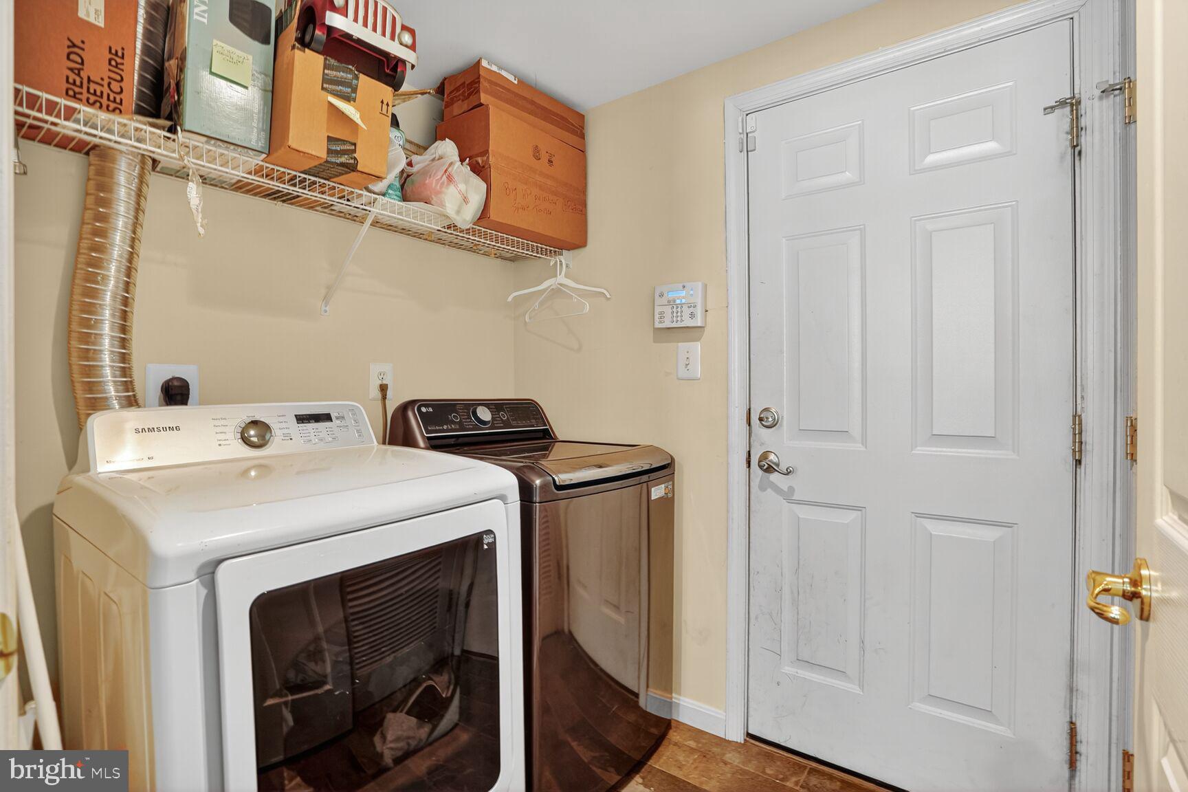 POTOMAC STATION - Residential Lease