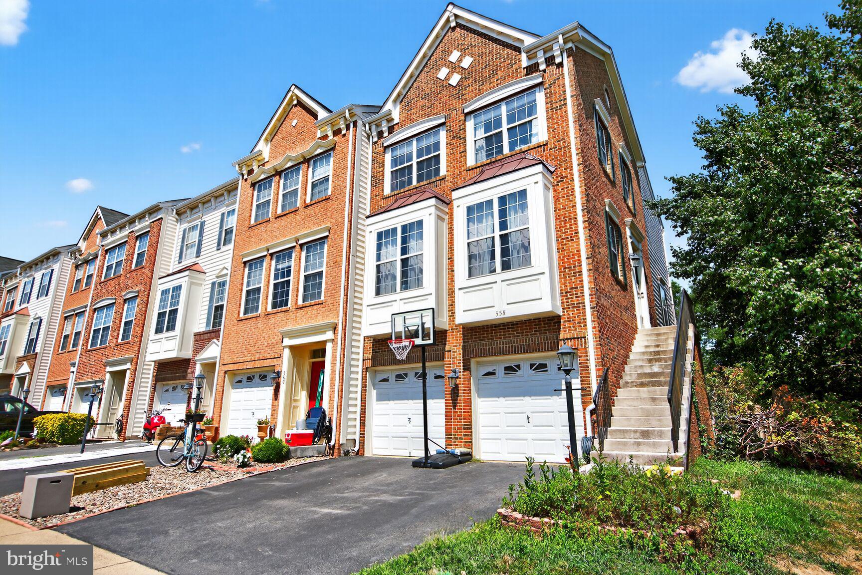 POTOMAC STATION - Residential Lease