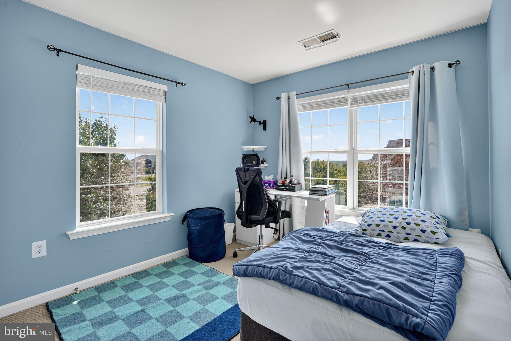 POTOMAC STATION - Residential Lease