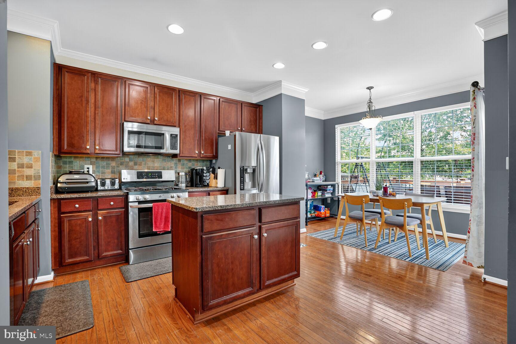 POTOMAC STATION - Residential Lease