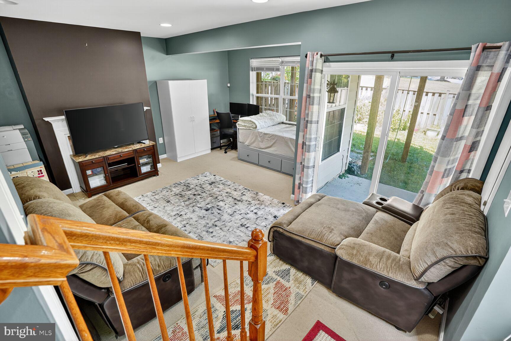 POTOMAC STATION - Residential Lease