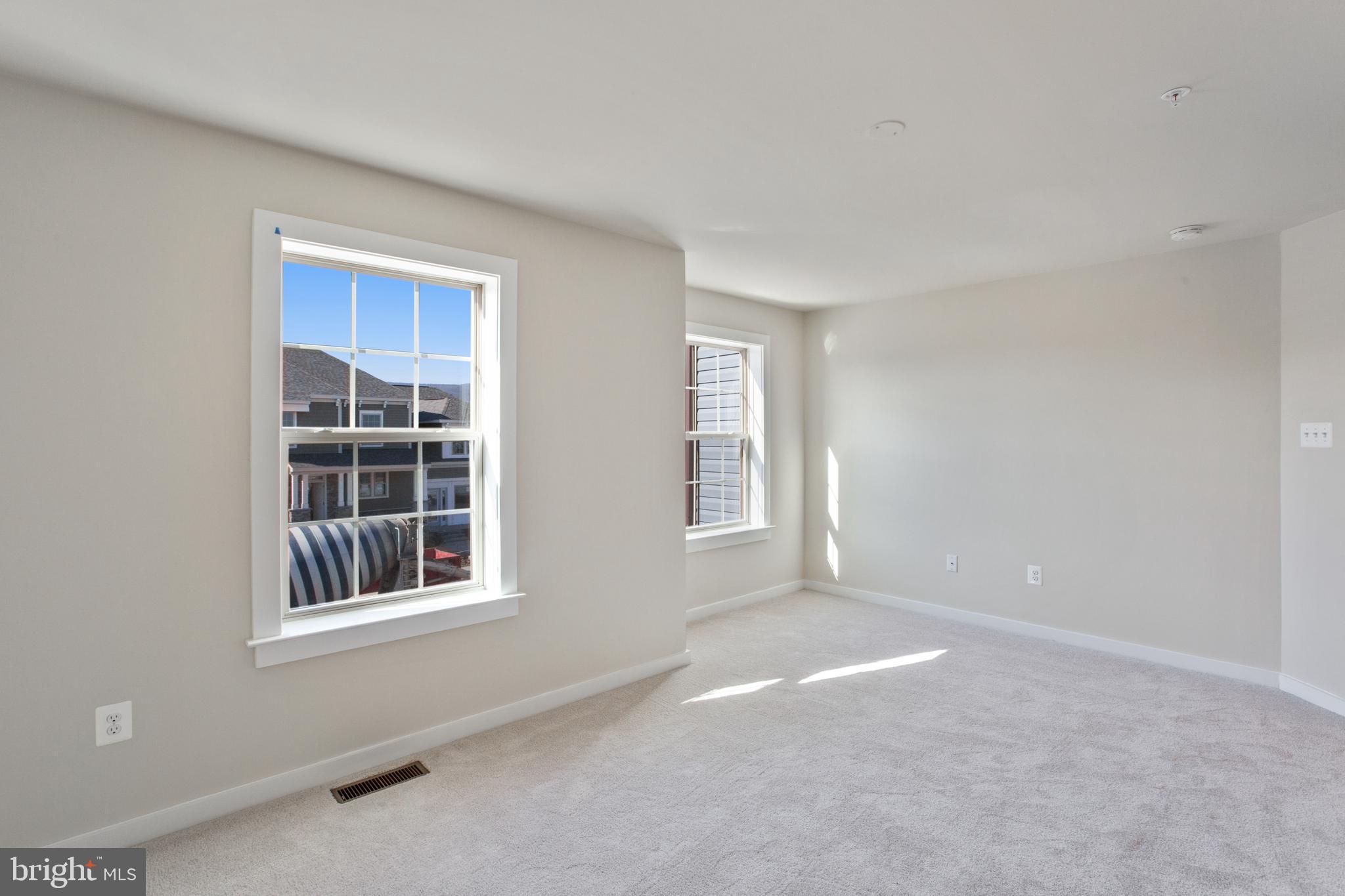 HUNTFIELD - Residential