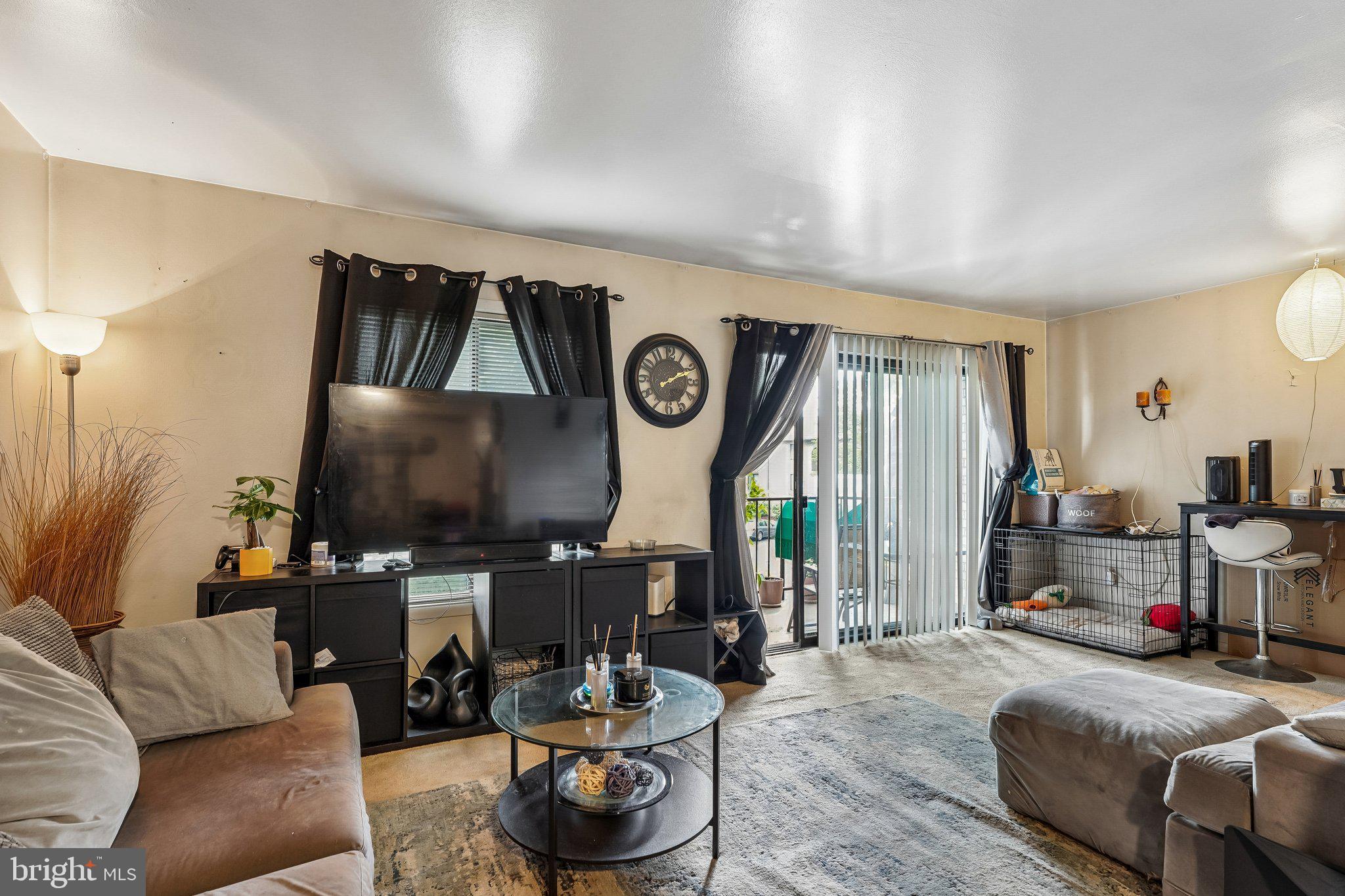 HUNTING RIDGE - Residential