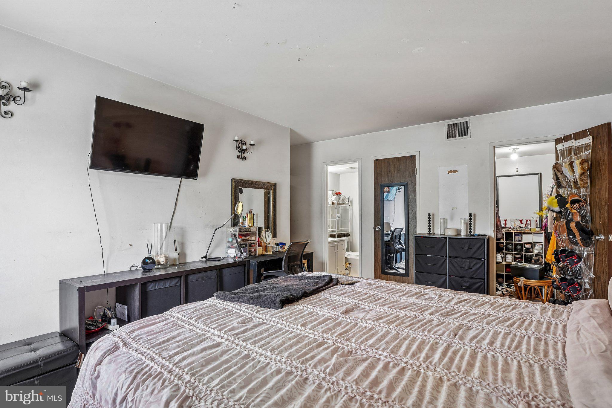 HUNTING RIDGE - Residential