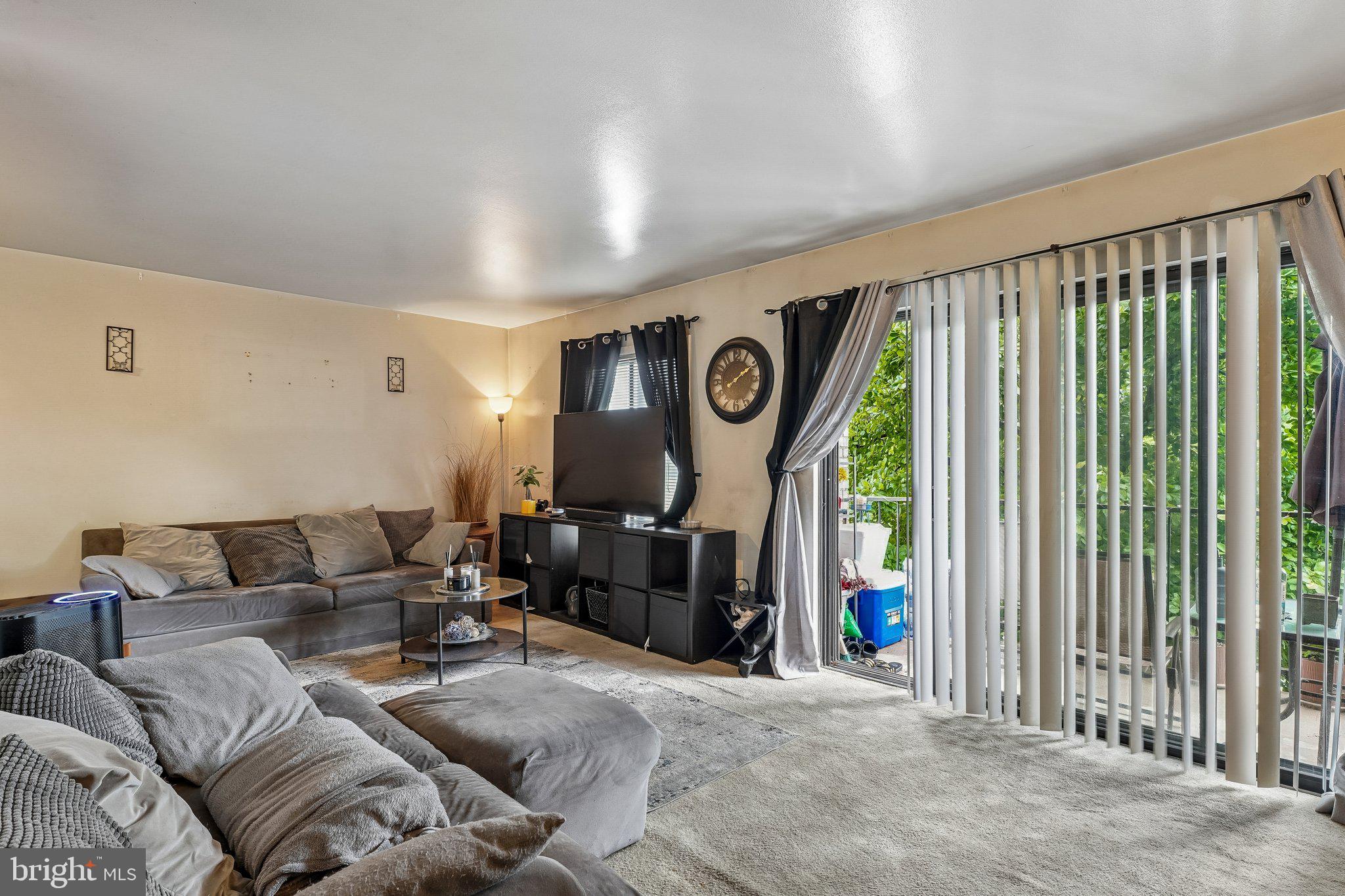 HUNTING RIDGE - Residential
