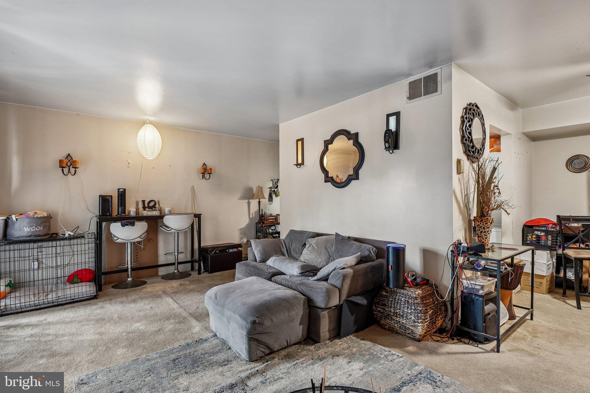 HUNTING RIDGE - Residential