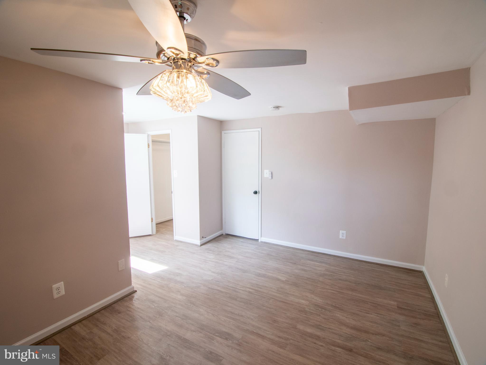 HUNTLEY SQUARE CONDOMINIUMS - Residential Lease