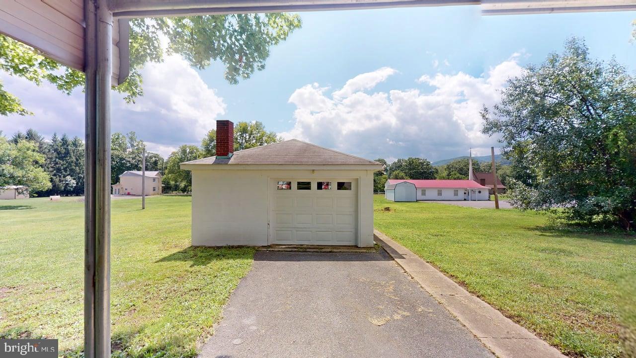 21604 MCCOOLE DRIVE SW