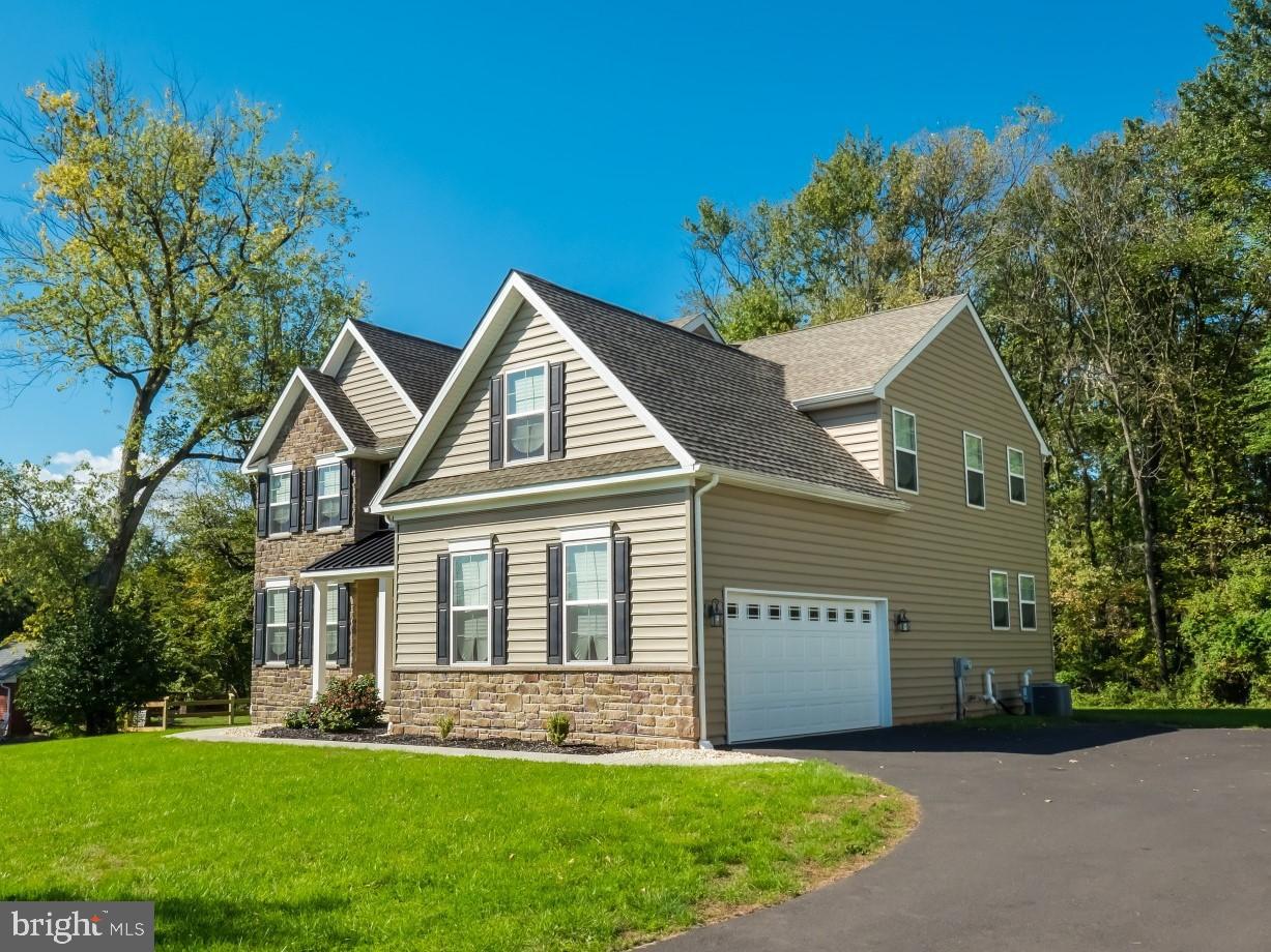 10 HOLCOMBE GROVE ROAD