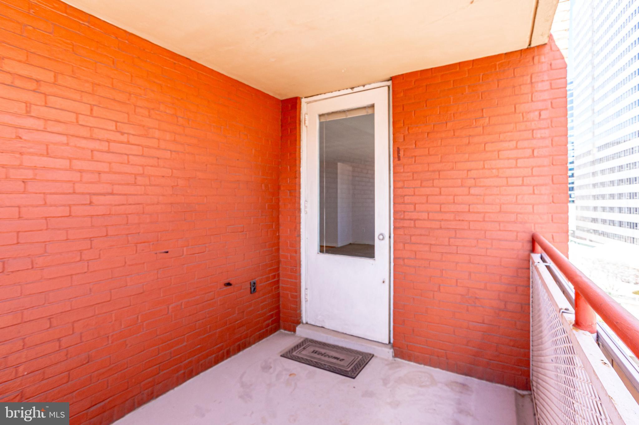 RIVER PLACE - Residential