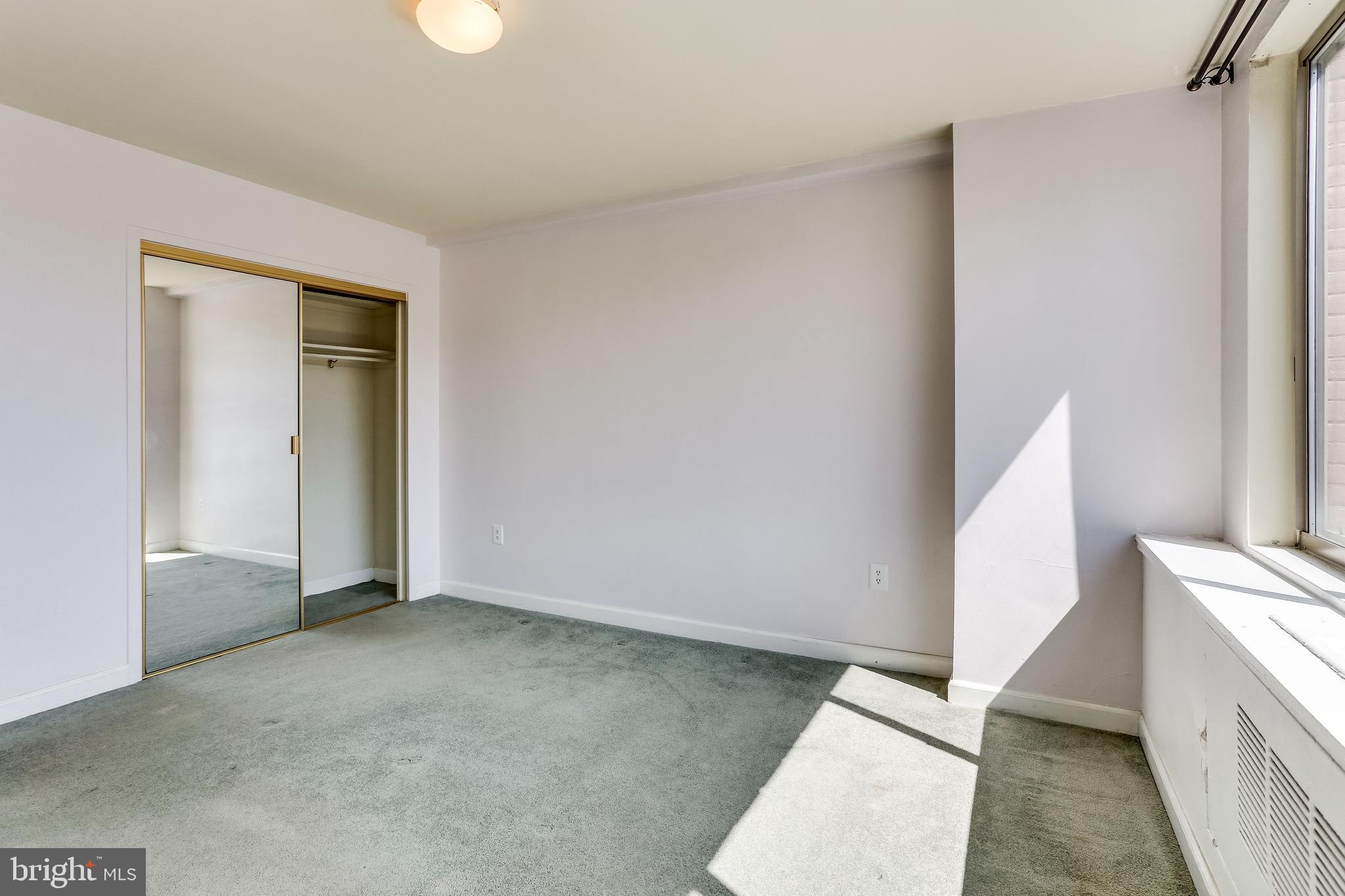 RIVER PLACE - Residential