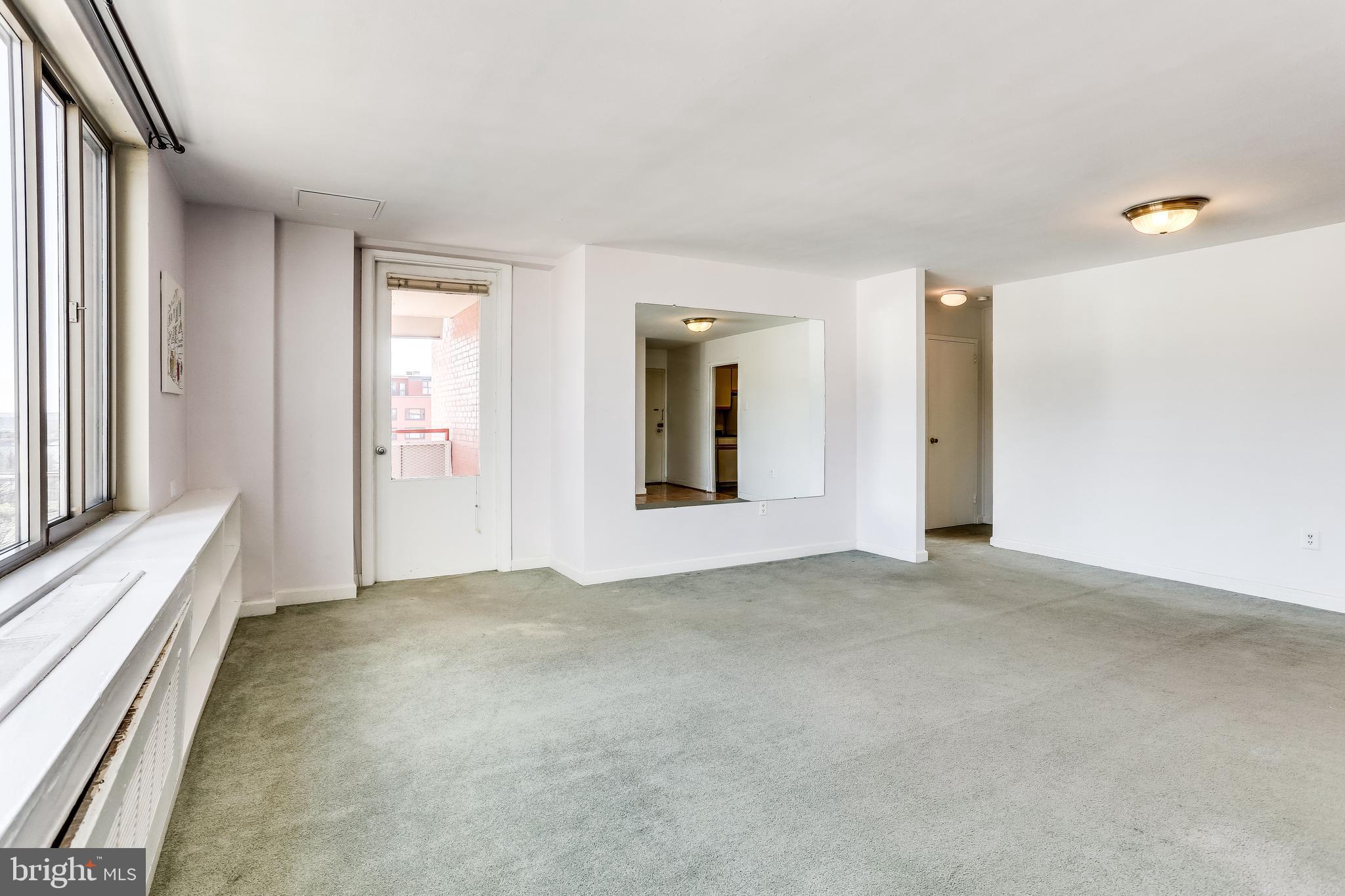 RIVER PLACE - Residential