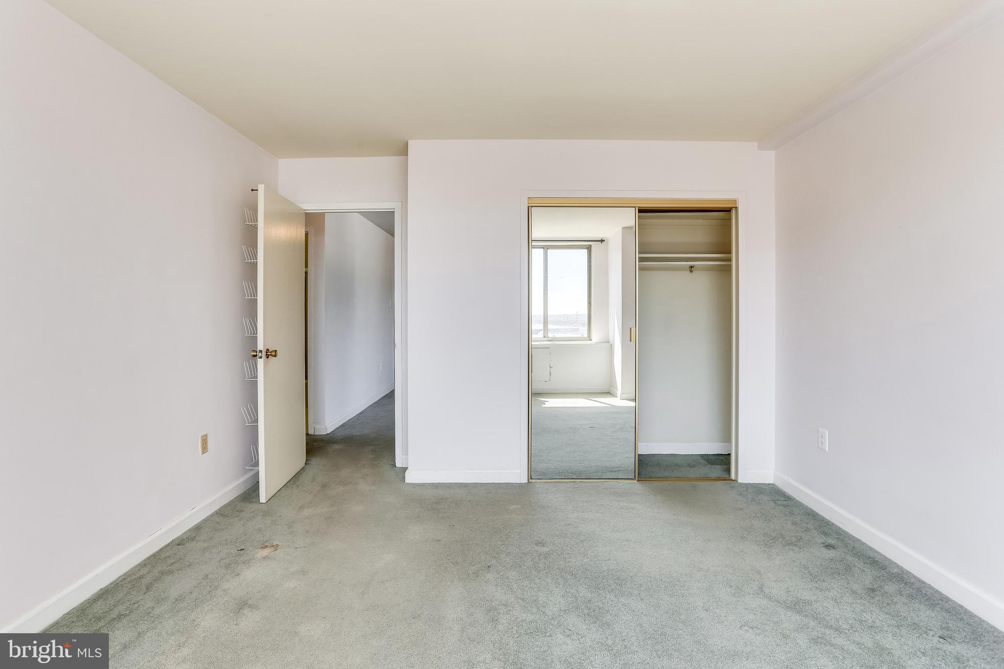 RIVER PLACE - Residential