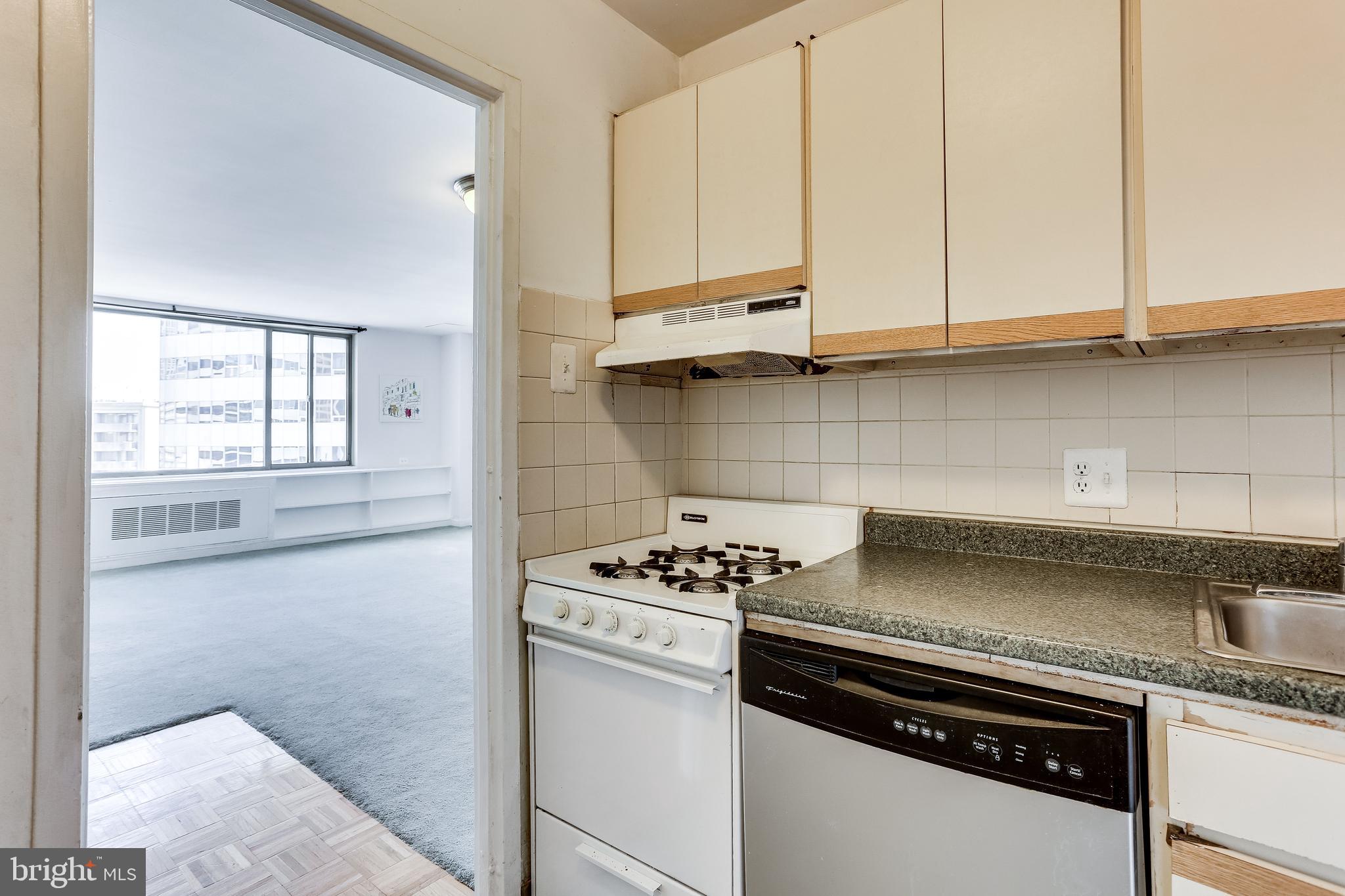 RIVER PLACE - Residential