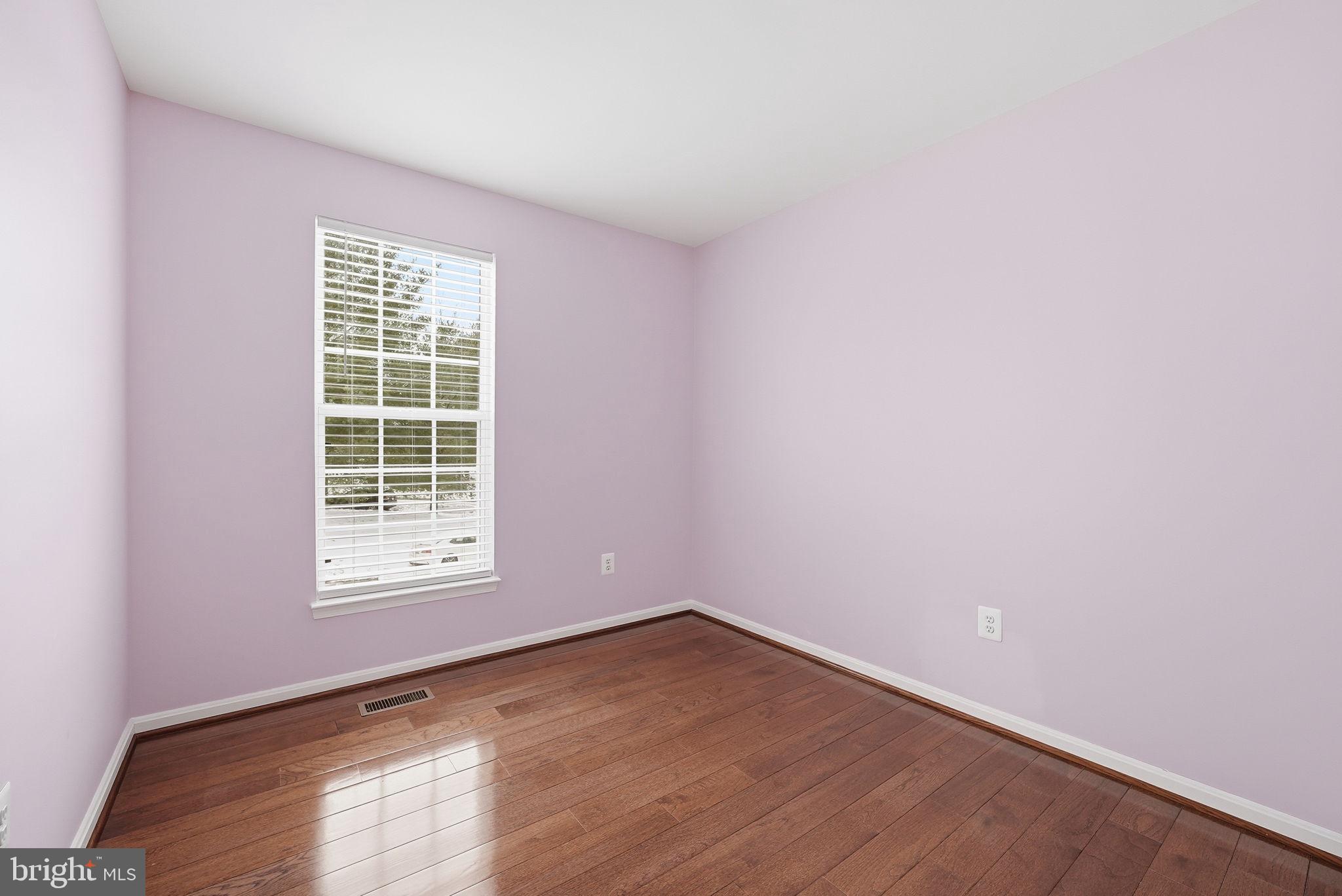 SUBURBIA - Residential