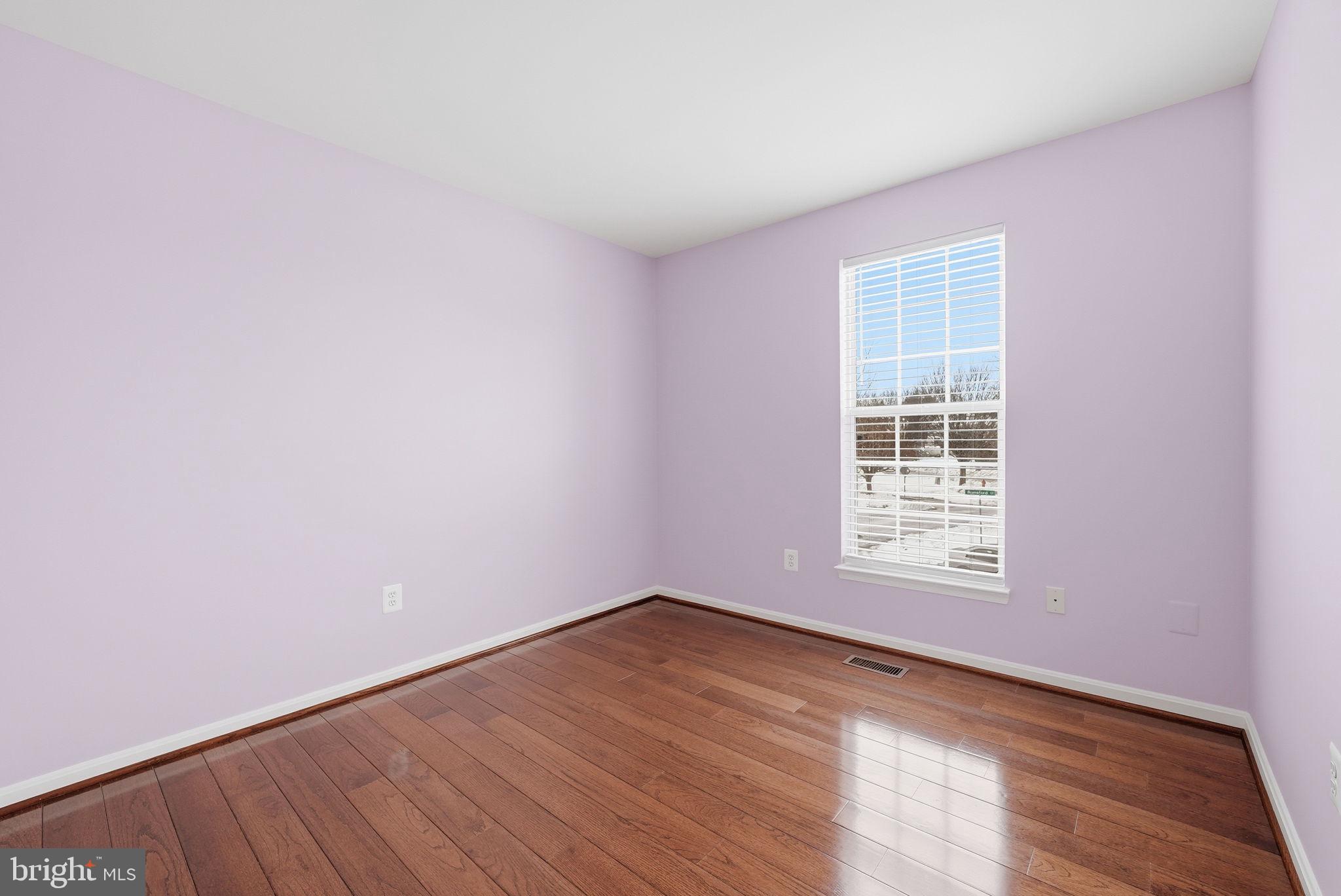 SUBURBIA - Residential