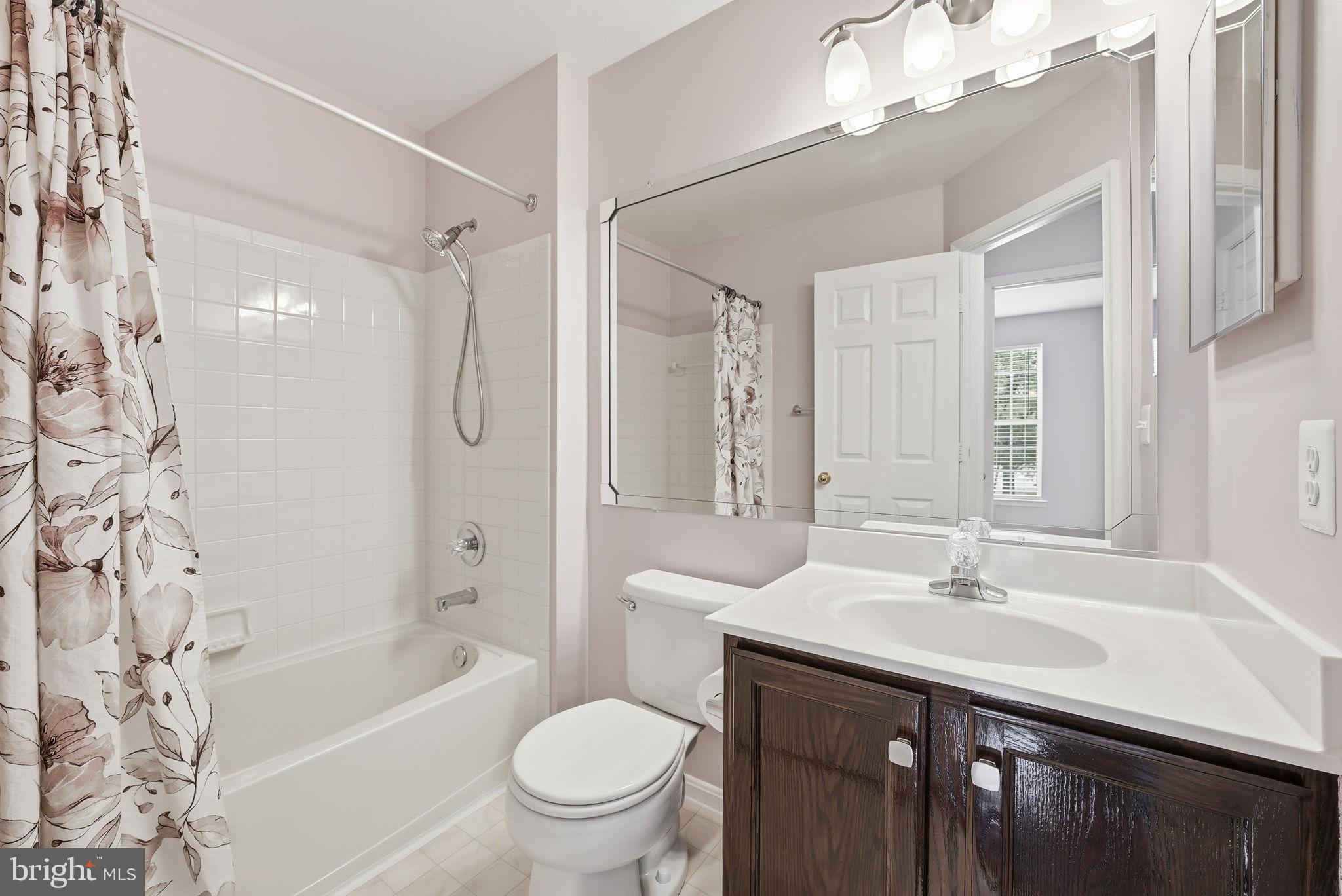 SUBURBIA - Residential