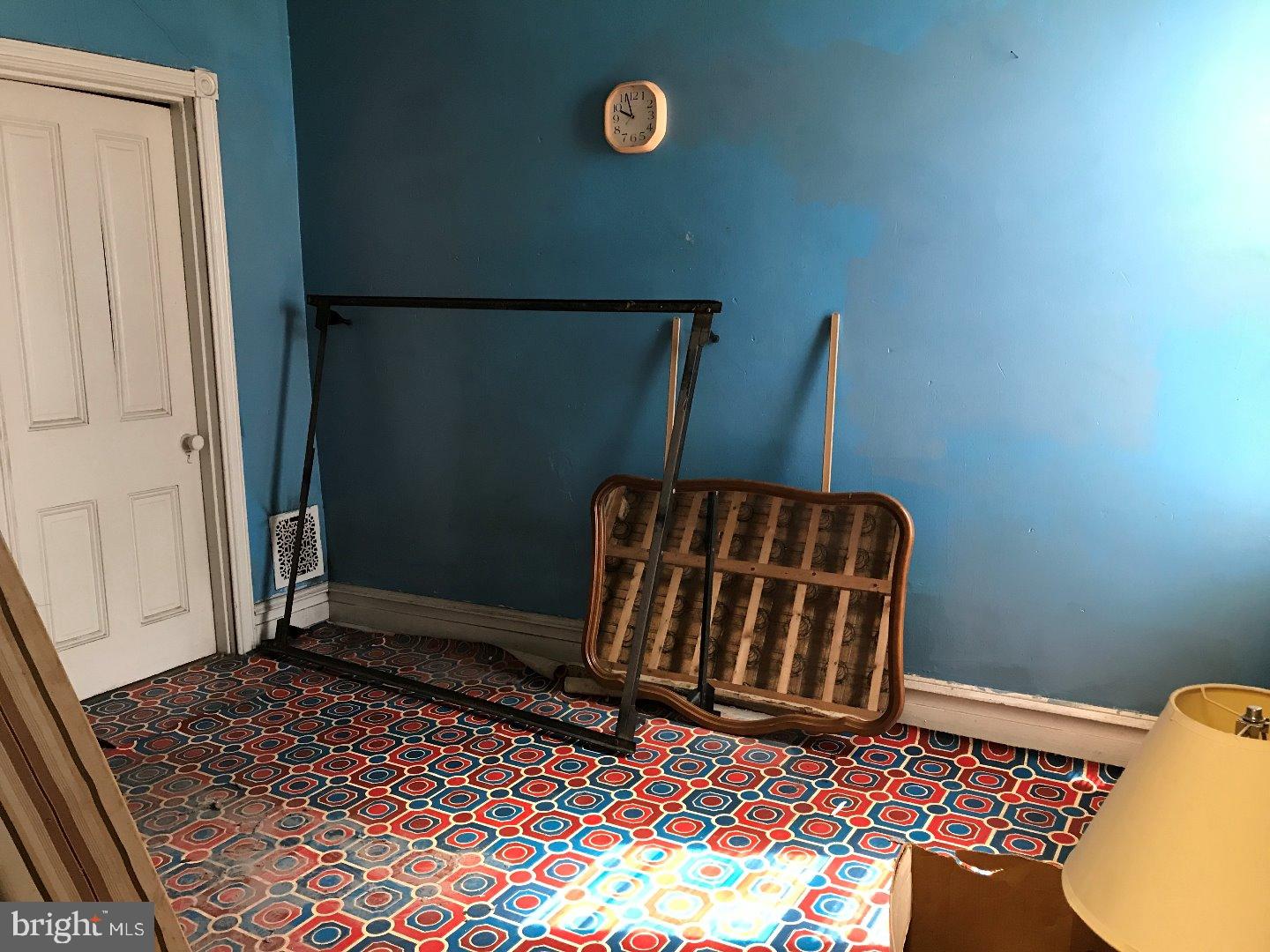 STRAWBERRY MANSION - Residential