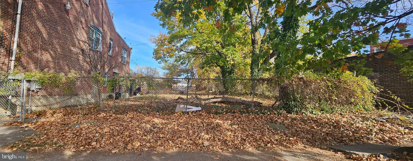 94 E. PAUL AVE 100 100-1ST FLOOR/LOT