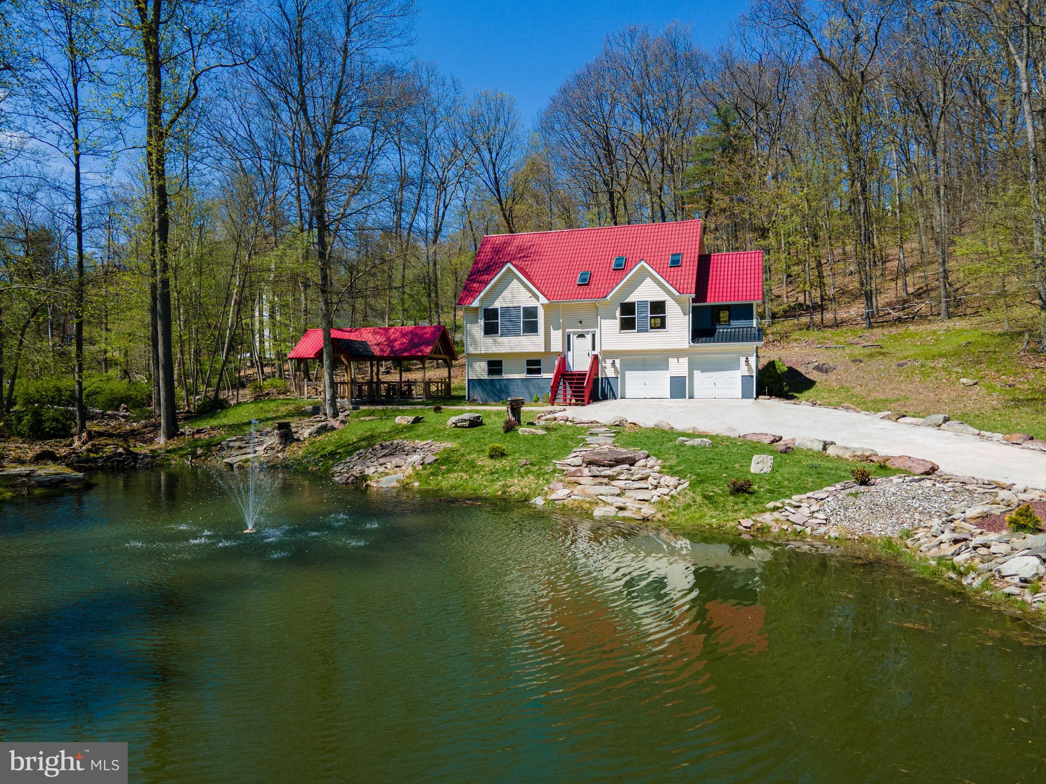 57 LAKE LANE