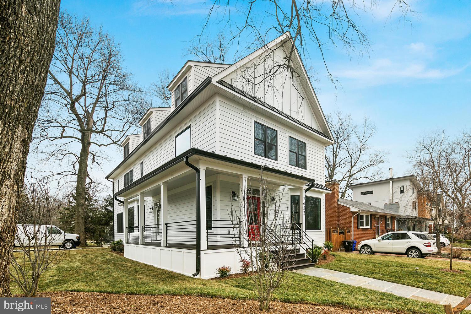 WAYCROFT WOODLAWN - Residential