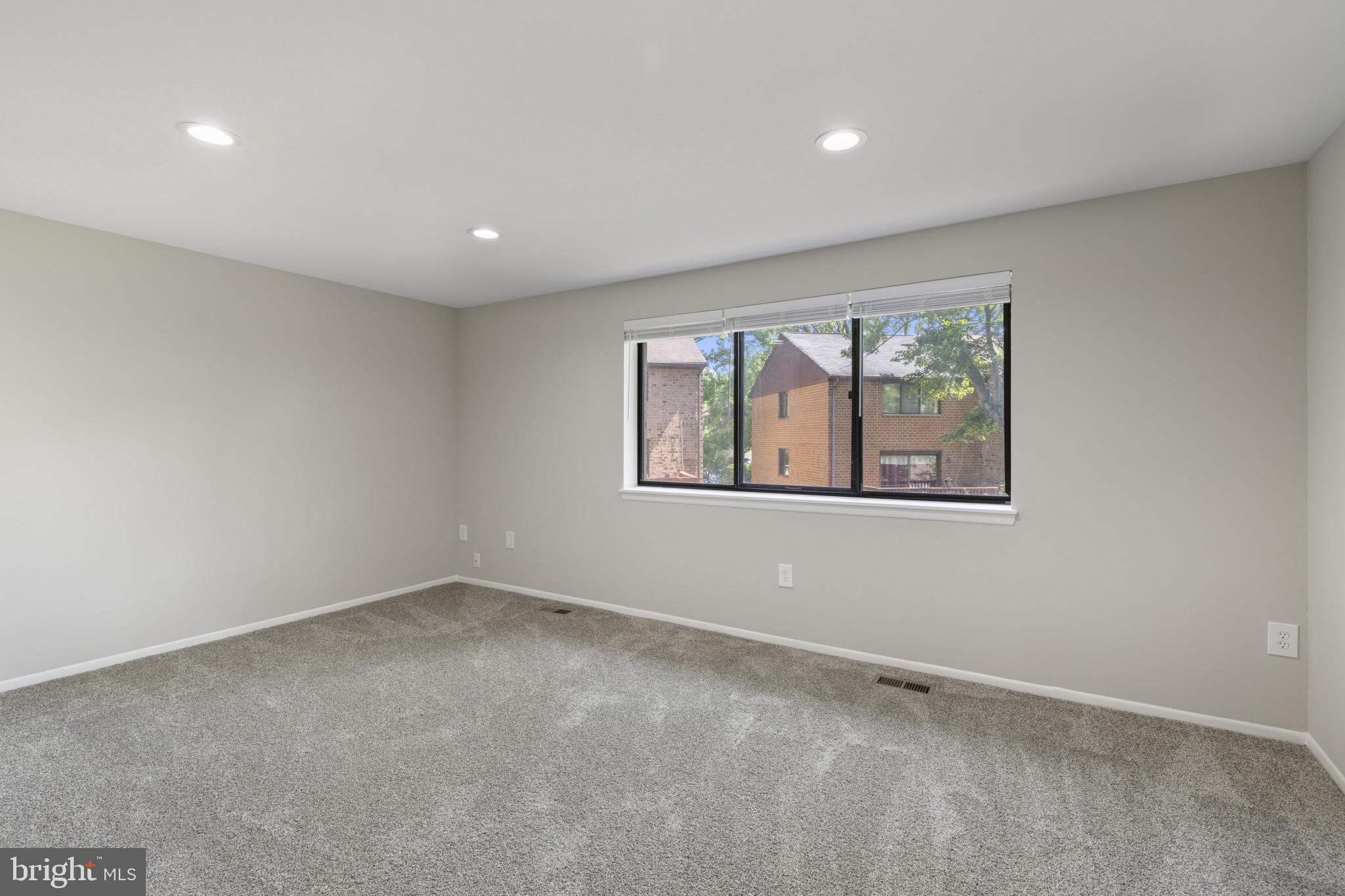 ELKHORN LANDING - Residential