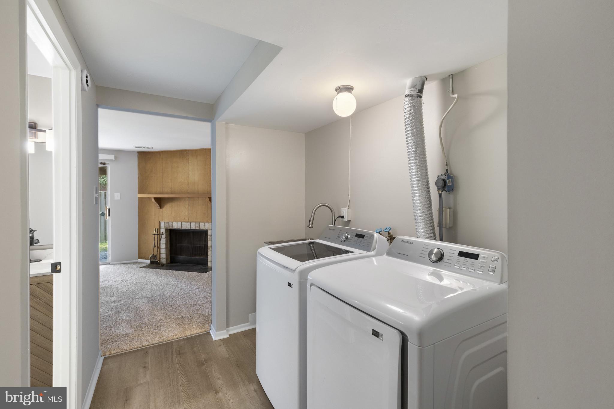 ELKHORN LANDING - Residential