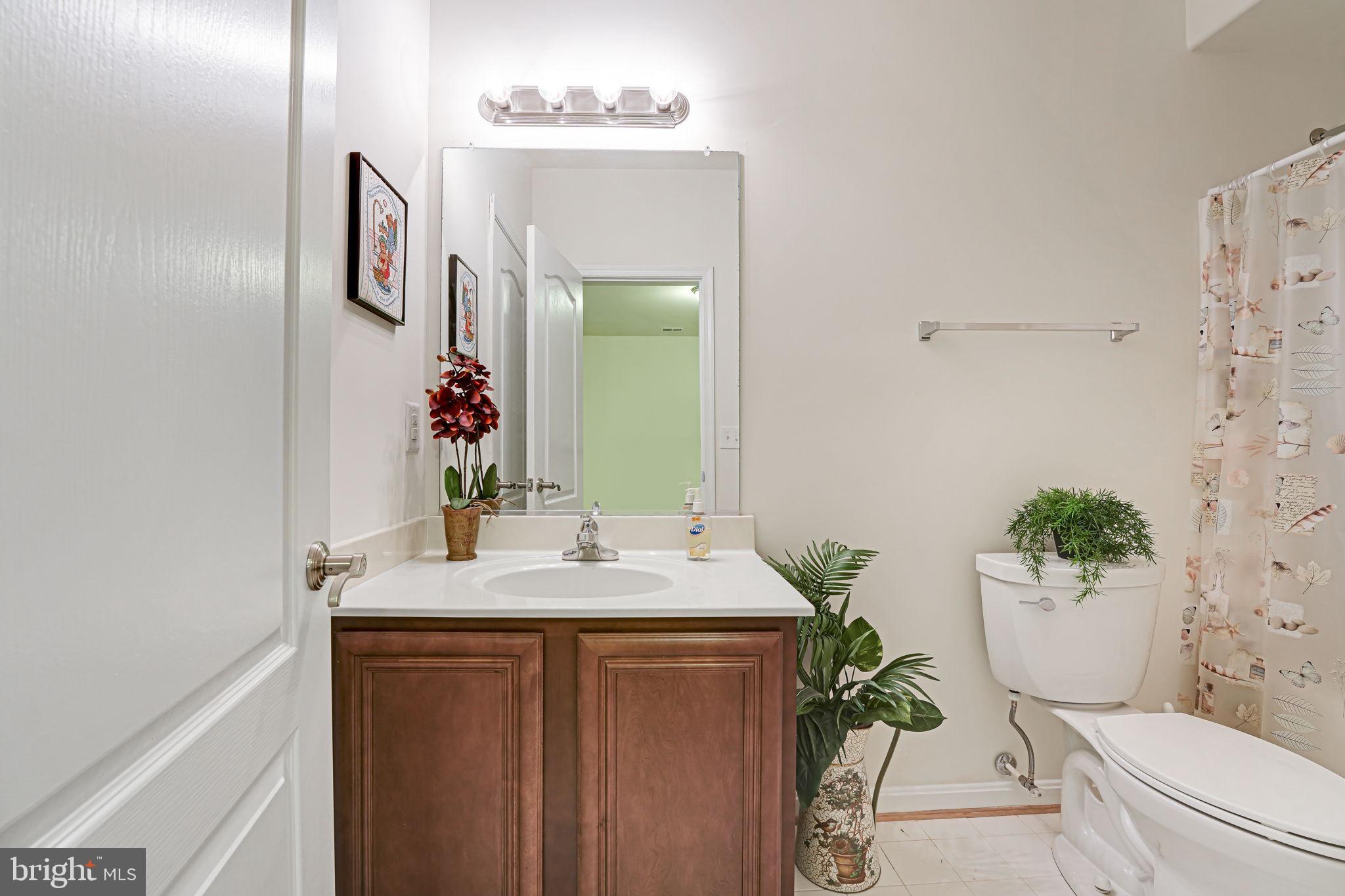 TOWERING OAKS ESTATES - Residential