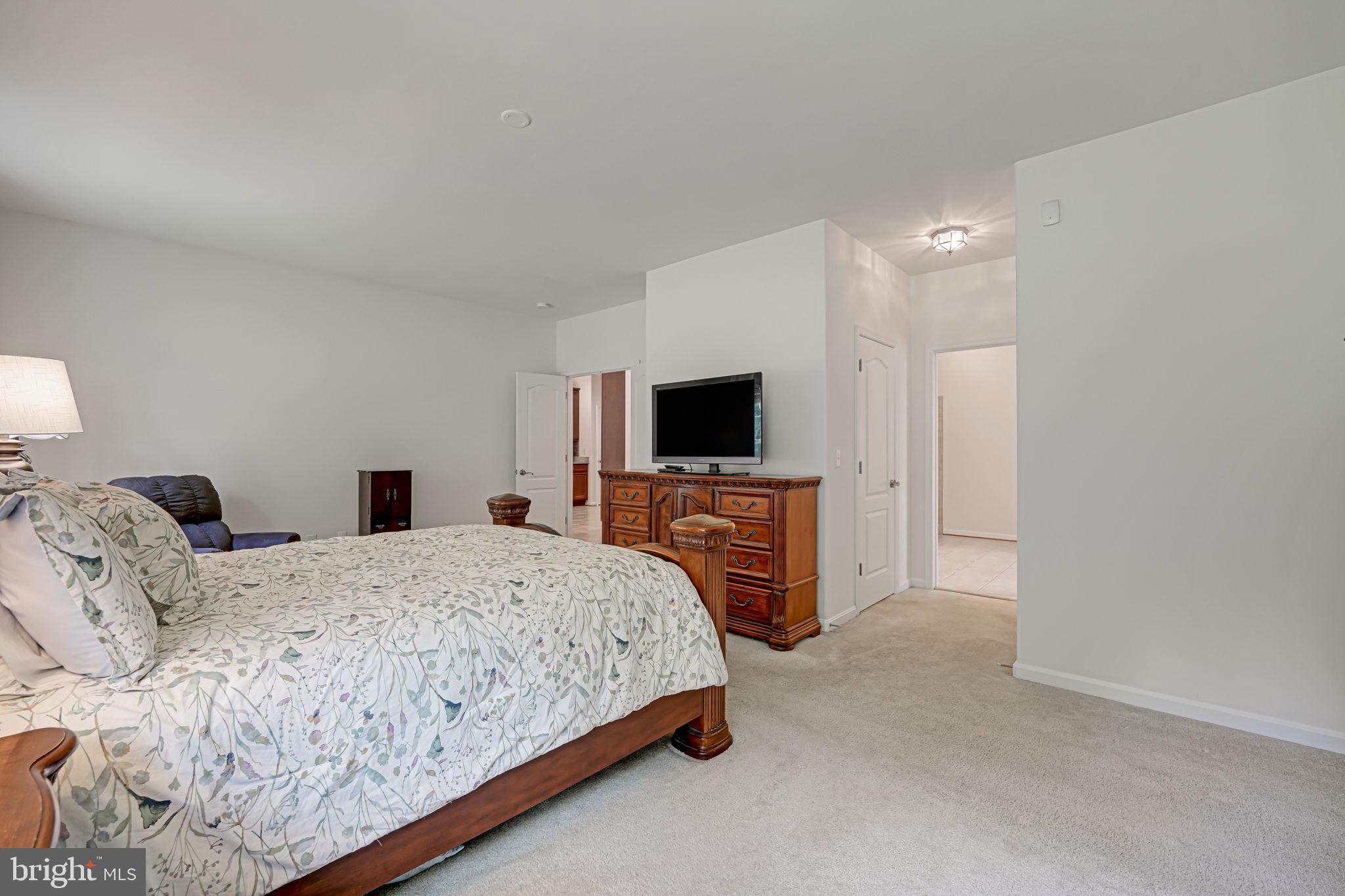 TOWERING OAKS ESTATES - Residential