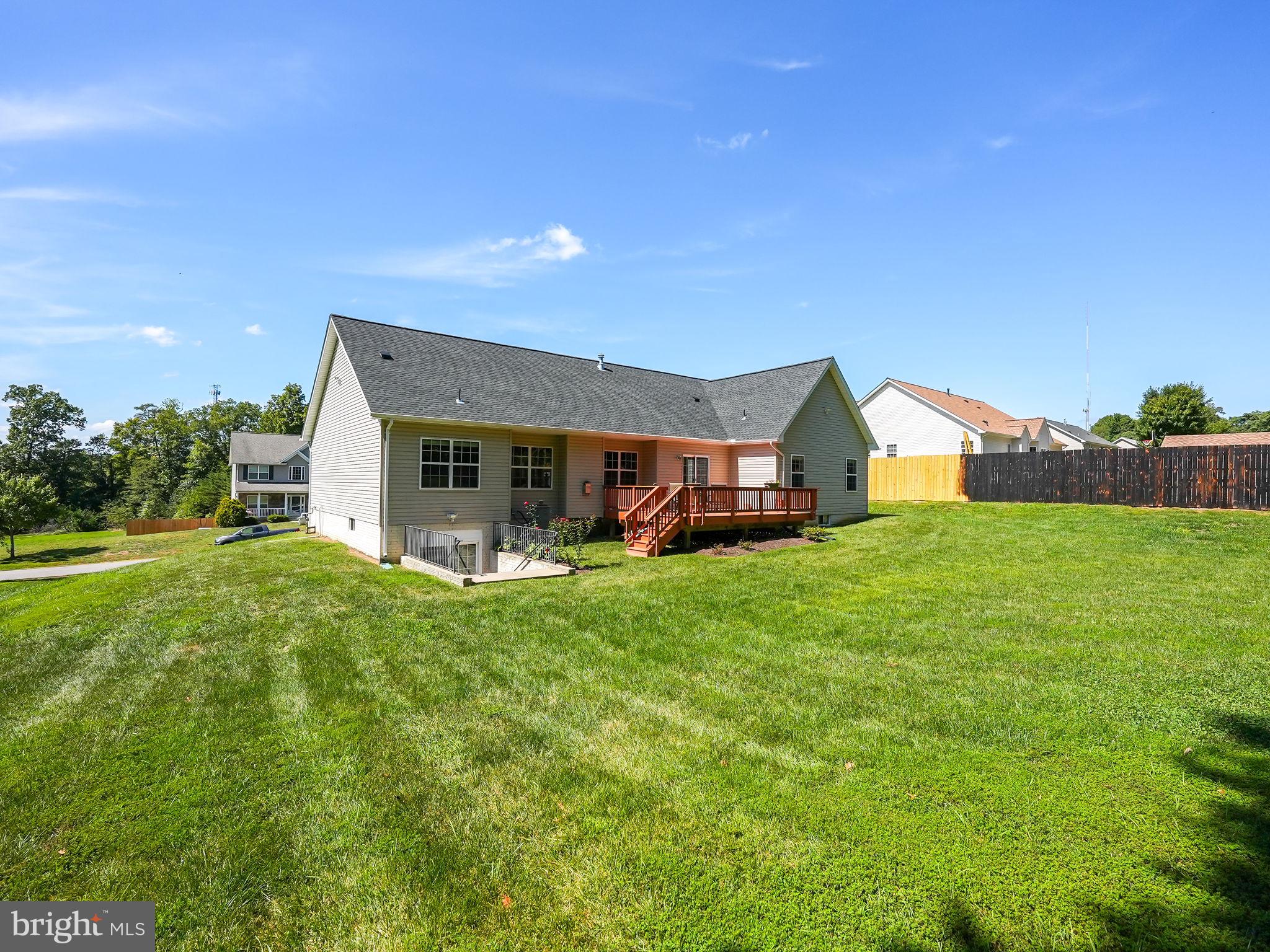 TOWERING OAKS ESTATES - Residential