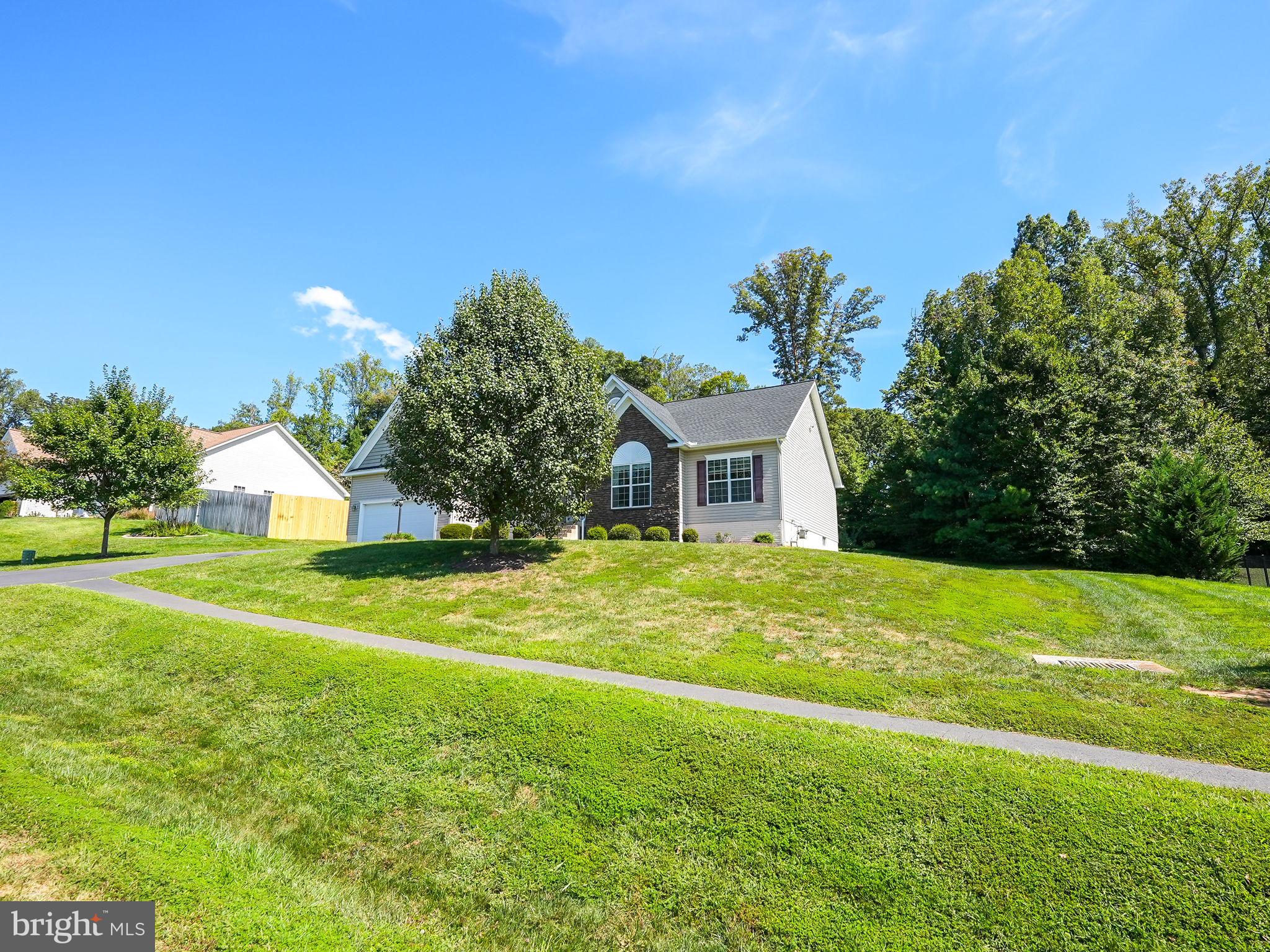 TOWERING OAKS ESTATES - Residential