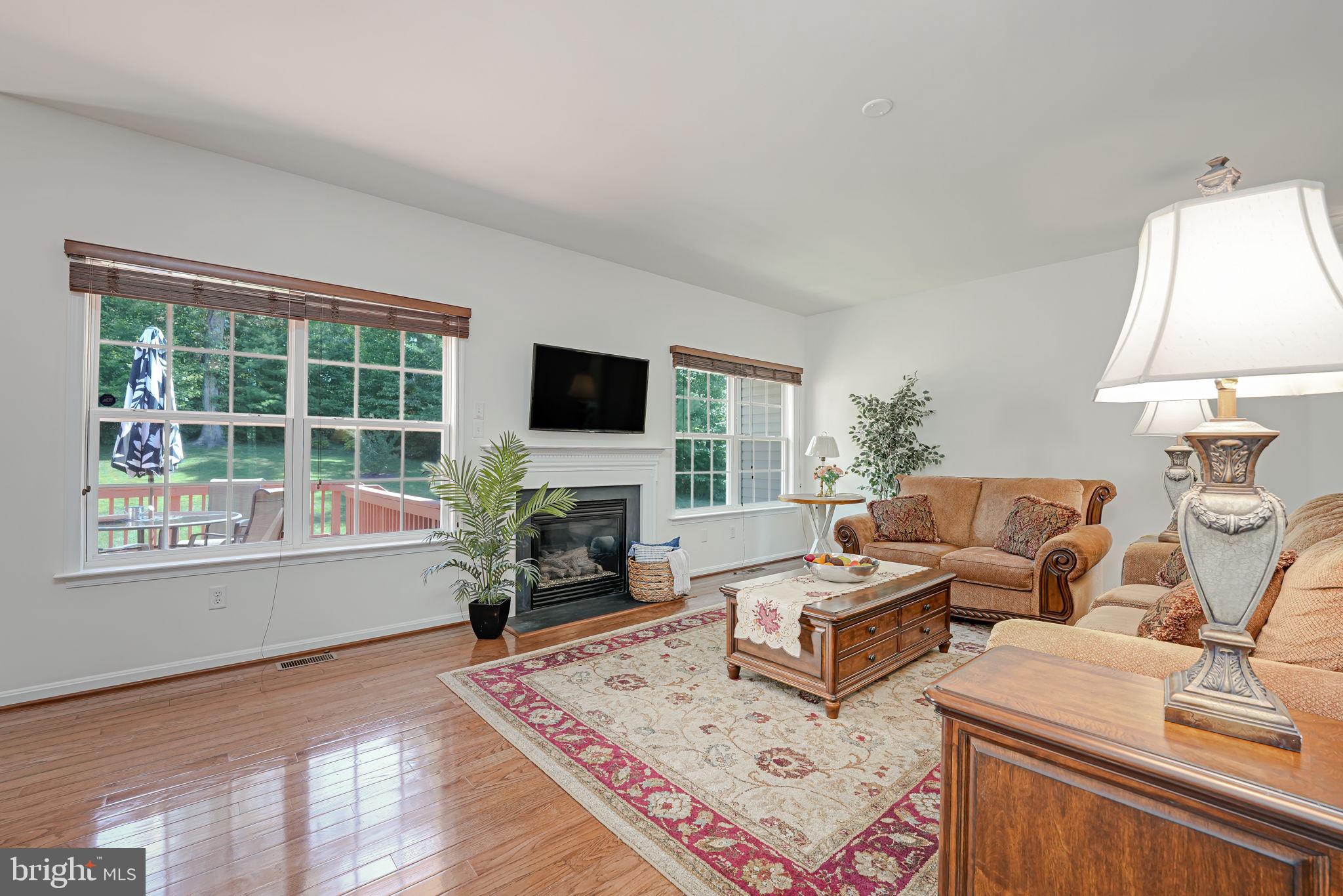 TOWERING OAKS ESTATES - Residential