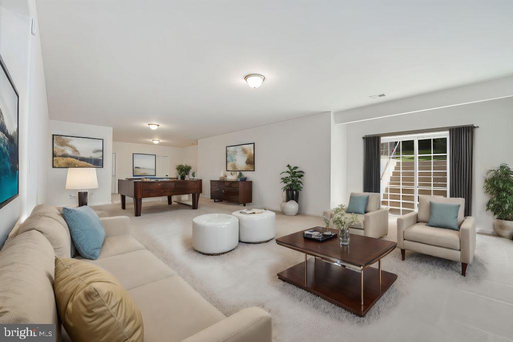 TOWERING OAKS ESTATES - Residential