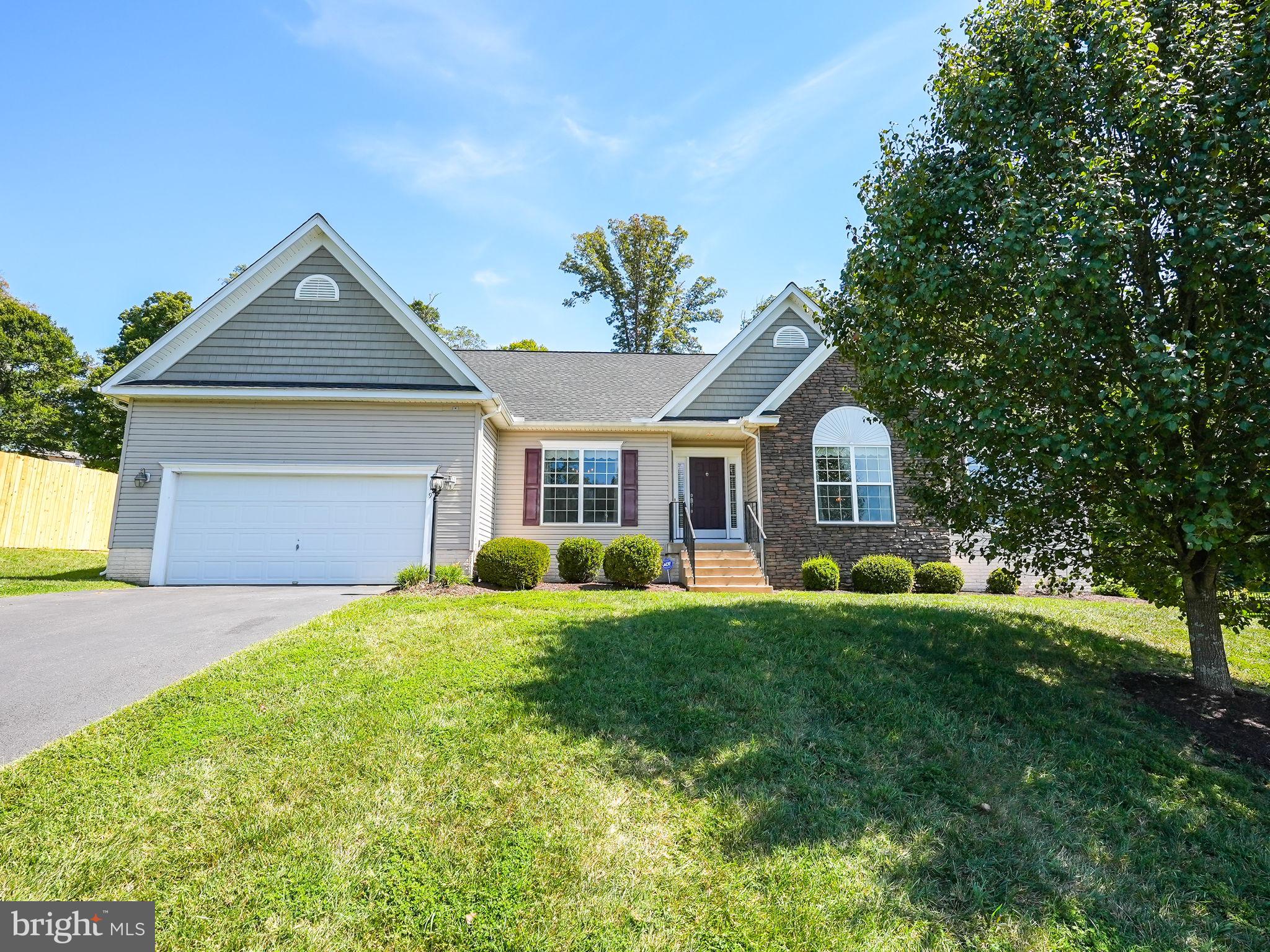 TOWERING OAKS ESTATES - Residential