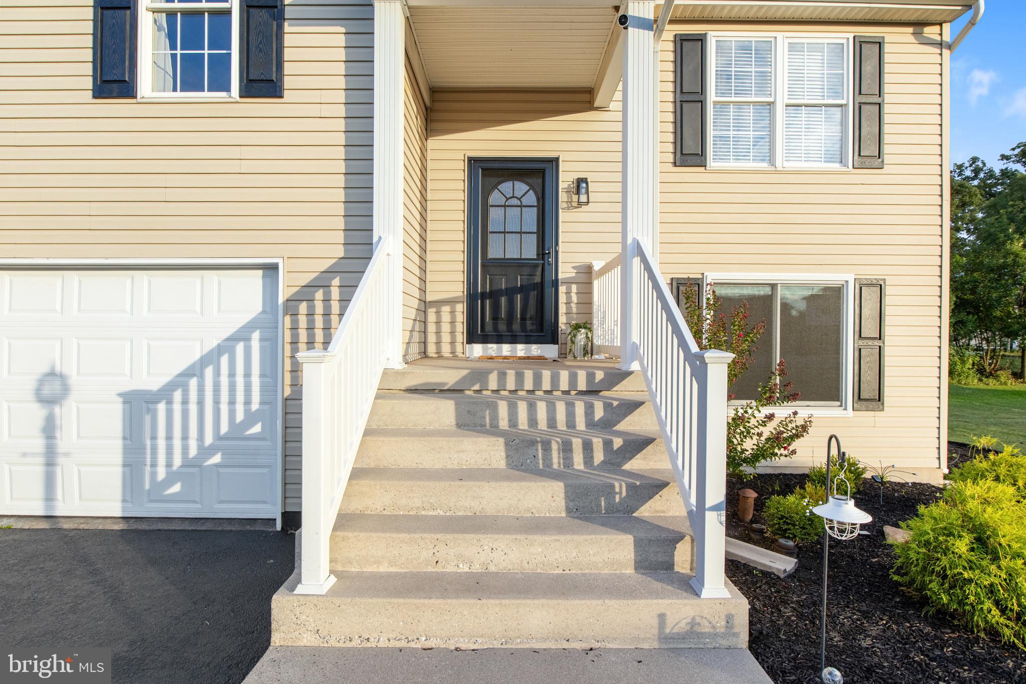 3251 GREY FOX CIRCLE