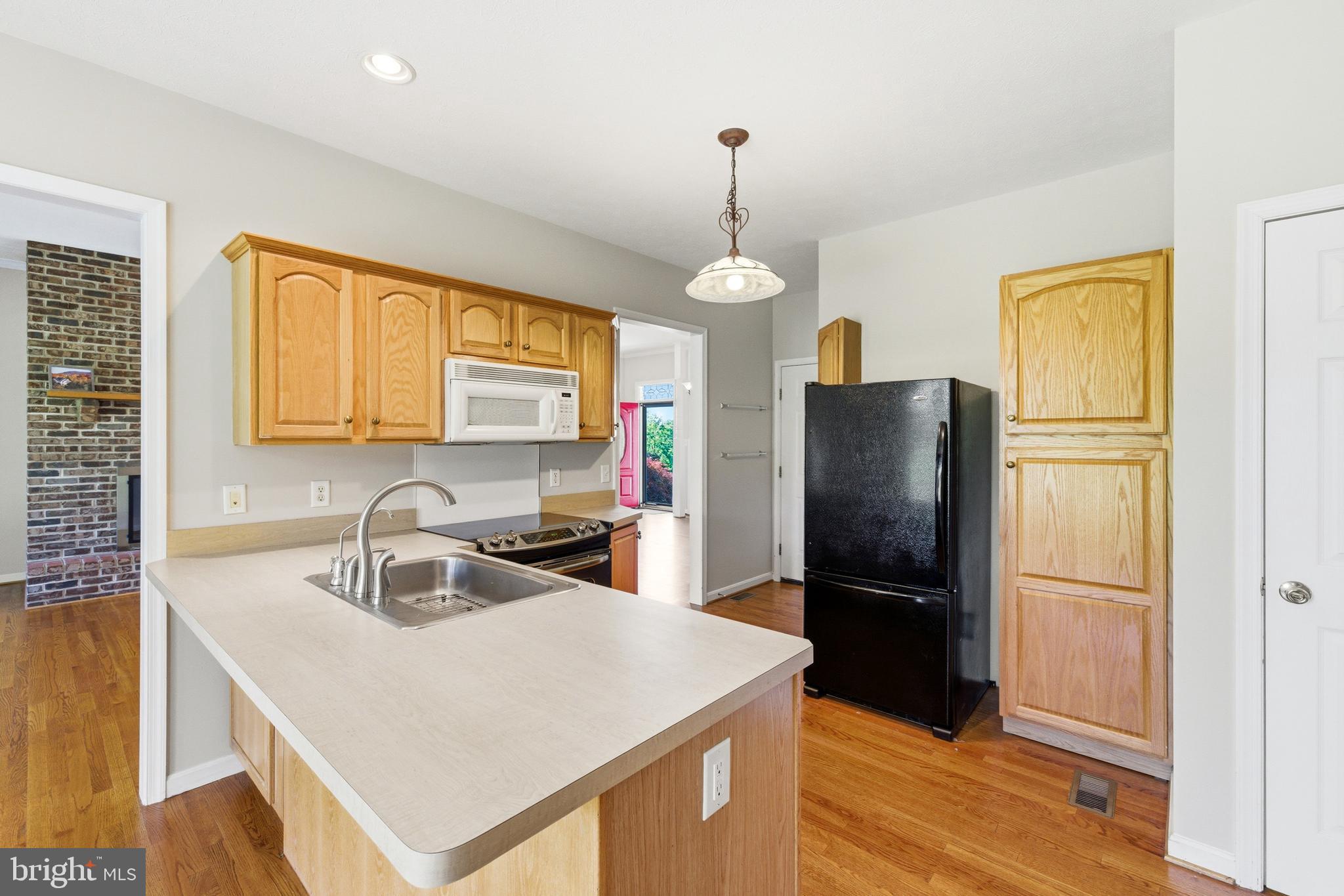 128 FAIRVIEW CIRCLE WITH LOT 36