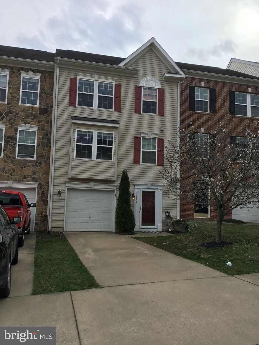 Large townhouse in the desirable neighborhood of The Gallery. This rental has a possible in-law suite on the entrance level with a full bath.  In addition there are 3 bedroom on the second floor and 2 full baths.  The yard is fully fenced and pets are on a case-by-case basis.  Fresh paint throughout and new appliances. New HVAC and water heater.  The 4 bedroom 4 bath townhouse has it all!!!