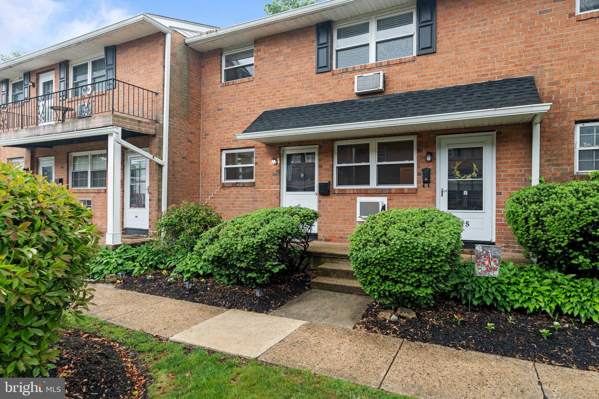 340 WOODLAWN TERRACE