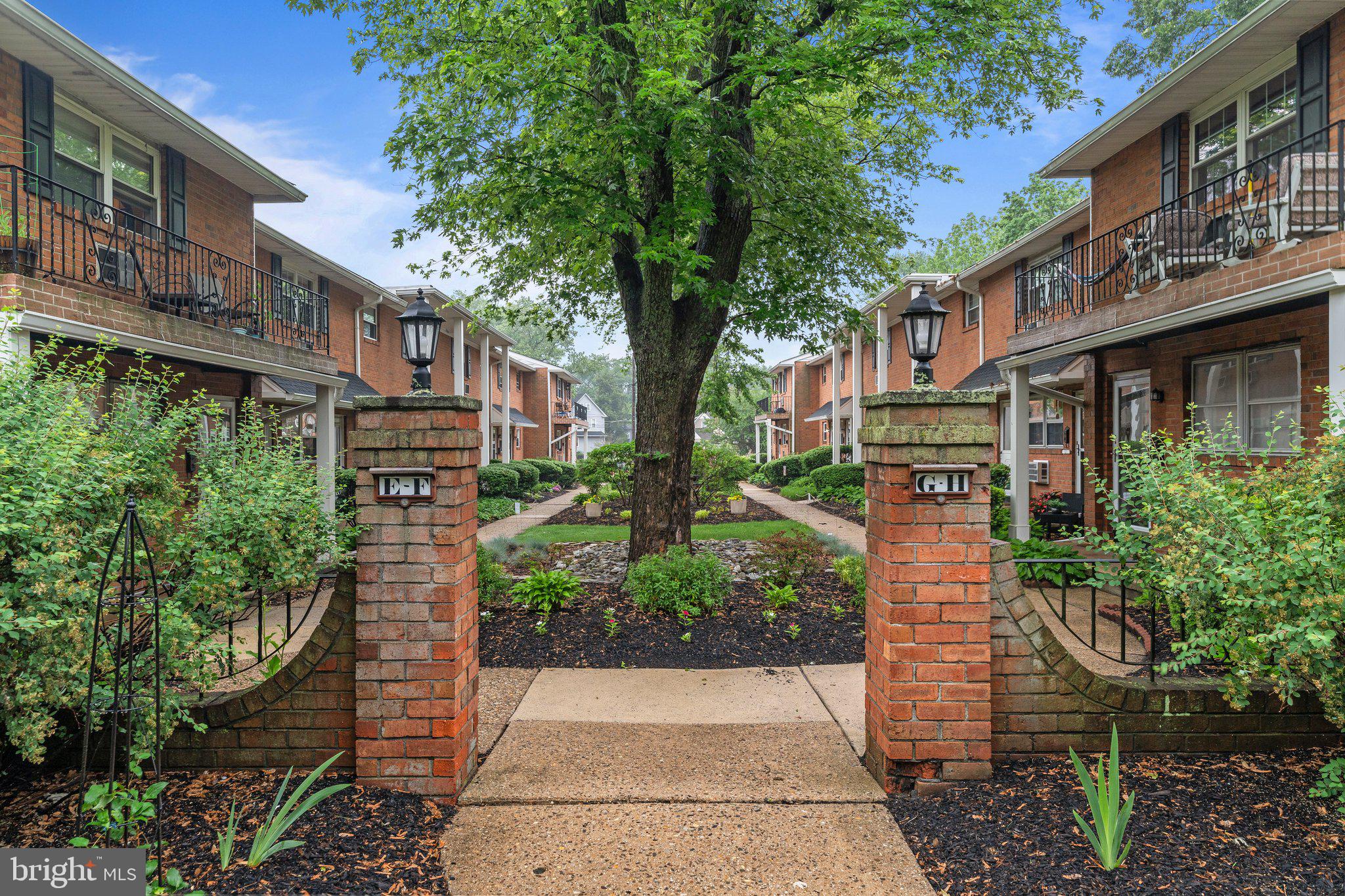 340 WOODLAWN TERRACE