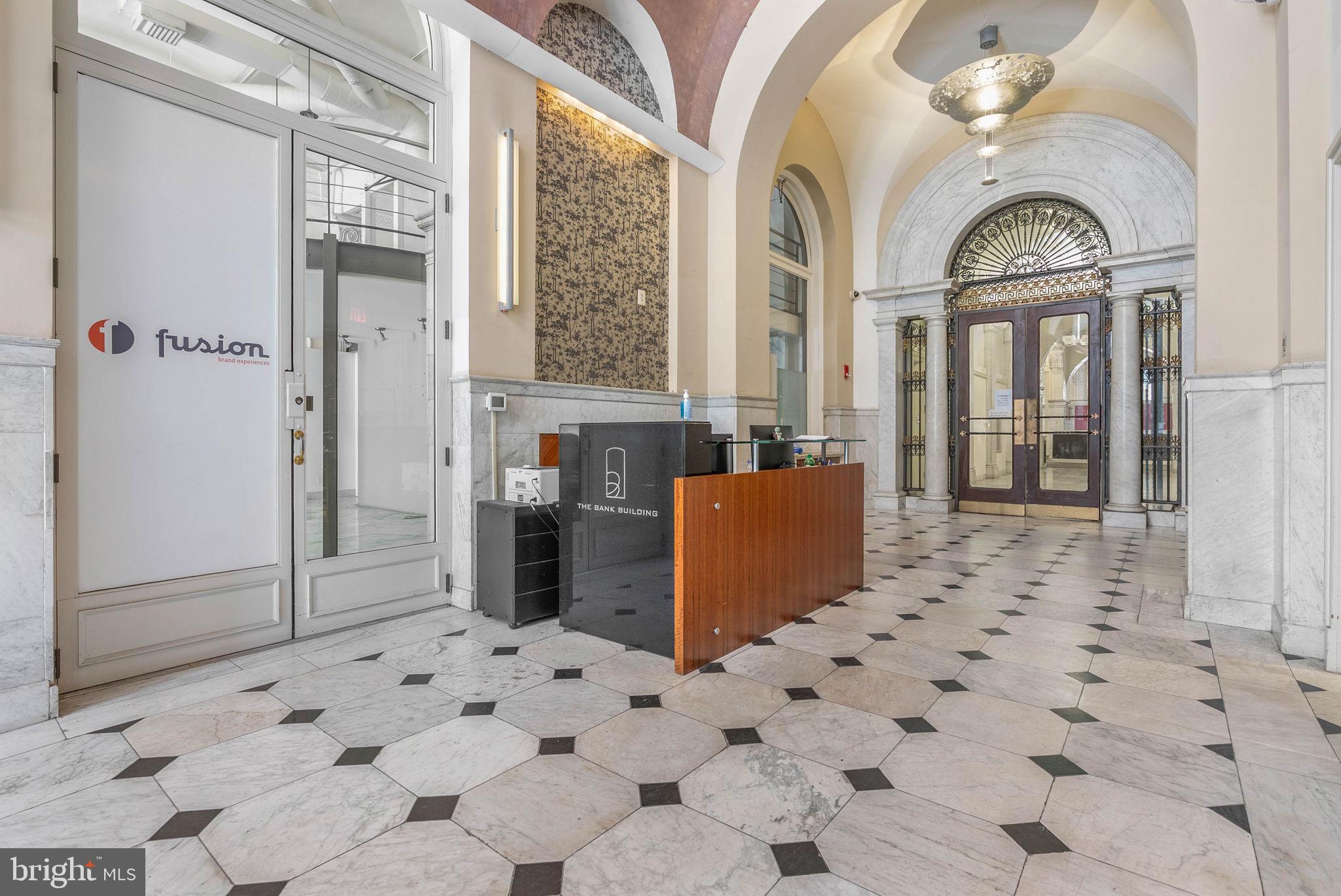 421 CHESTNUT STREET 401