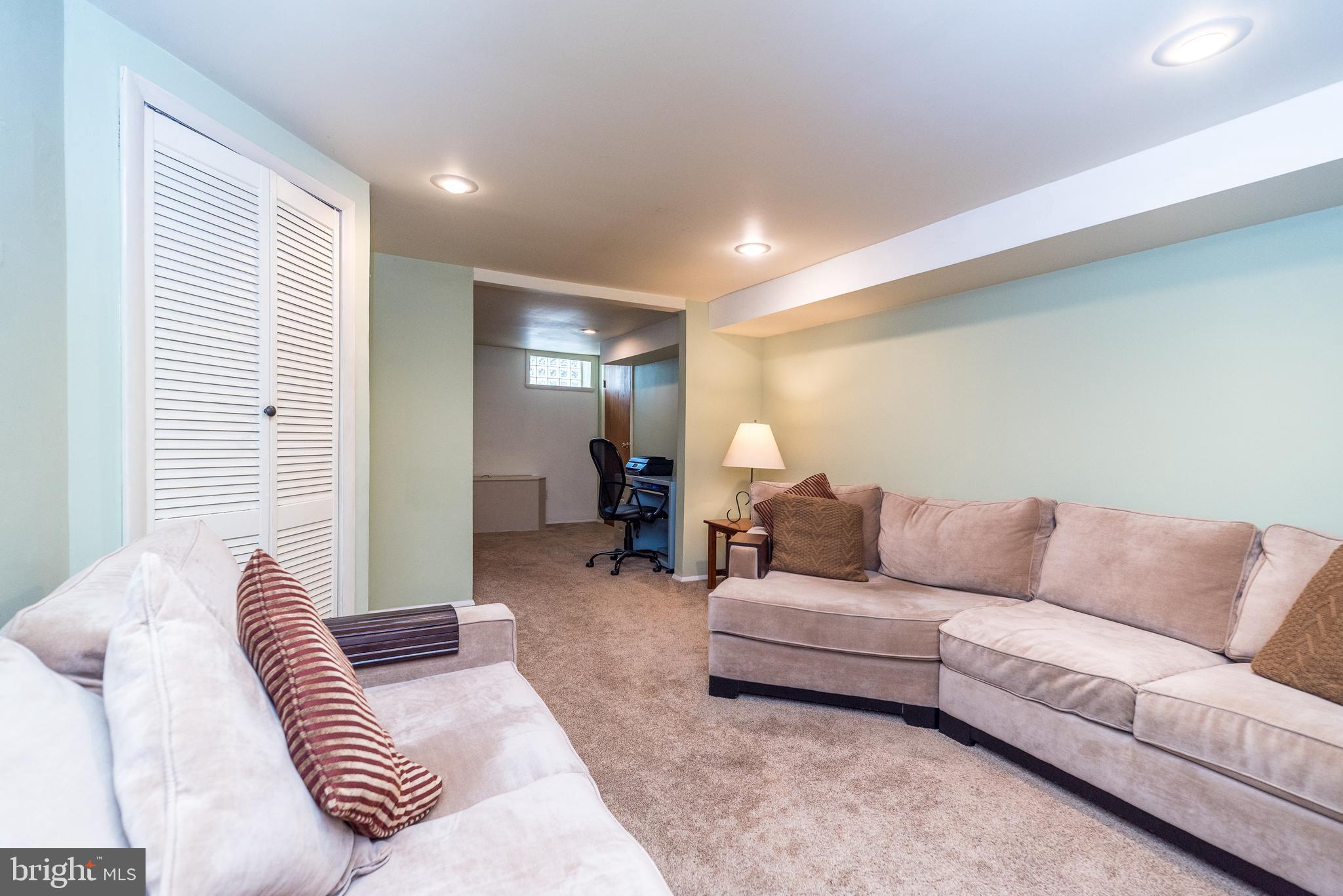 SOMERTON - Residential