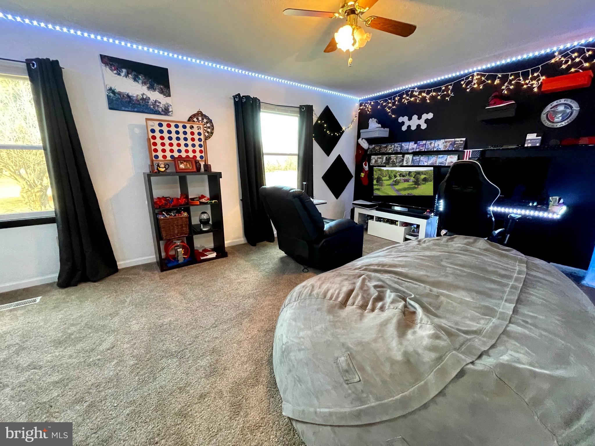 CRYSTAL BROOK II - Residential Lease