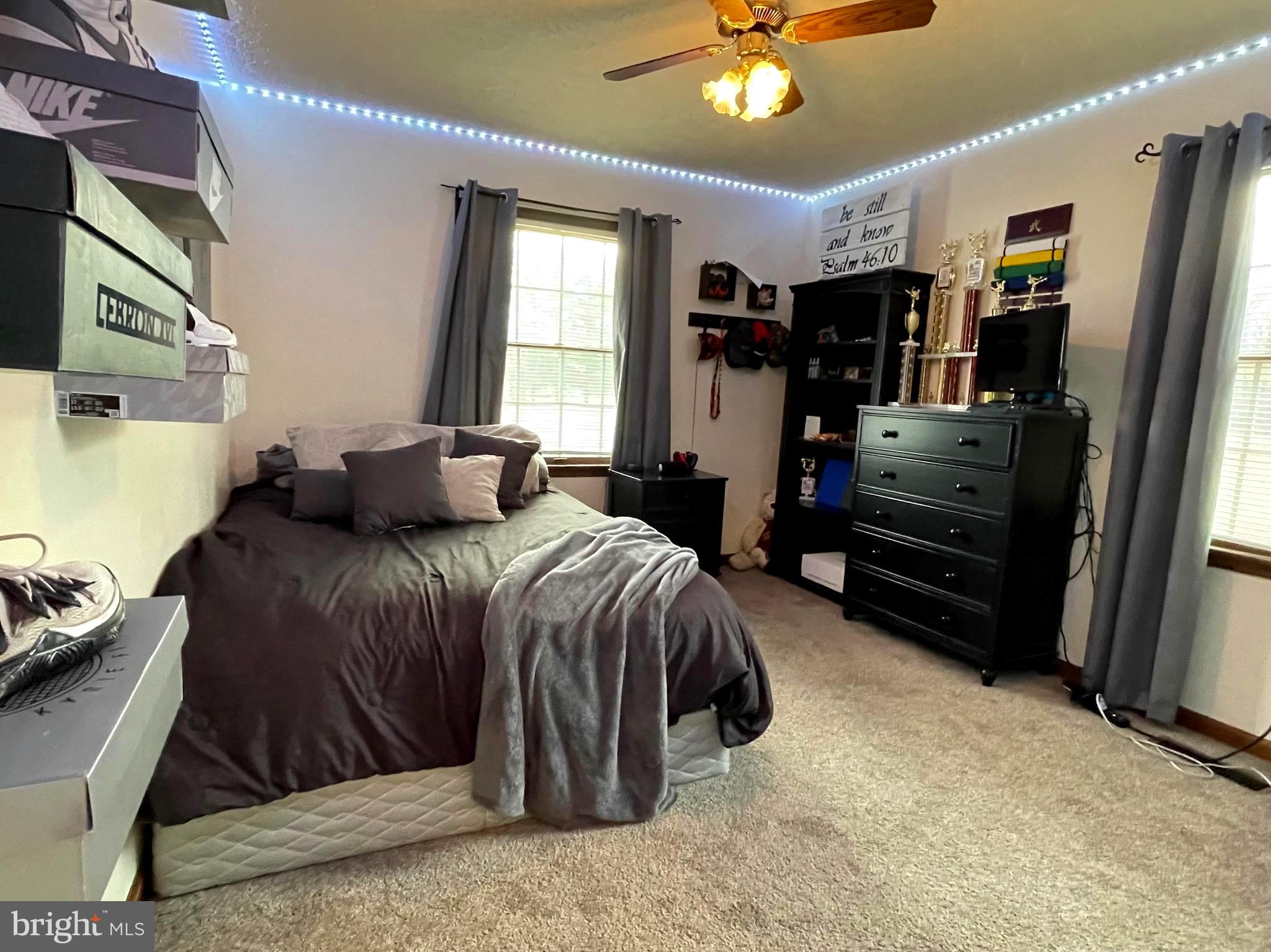 CRYSTAL BROOK II - Residential Lease