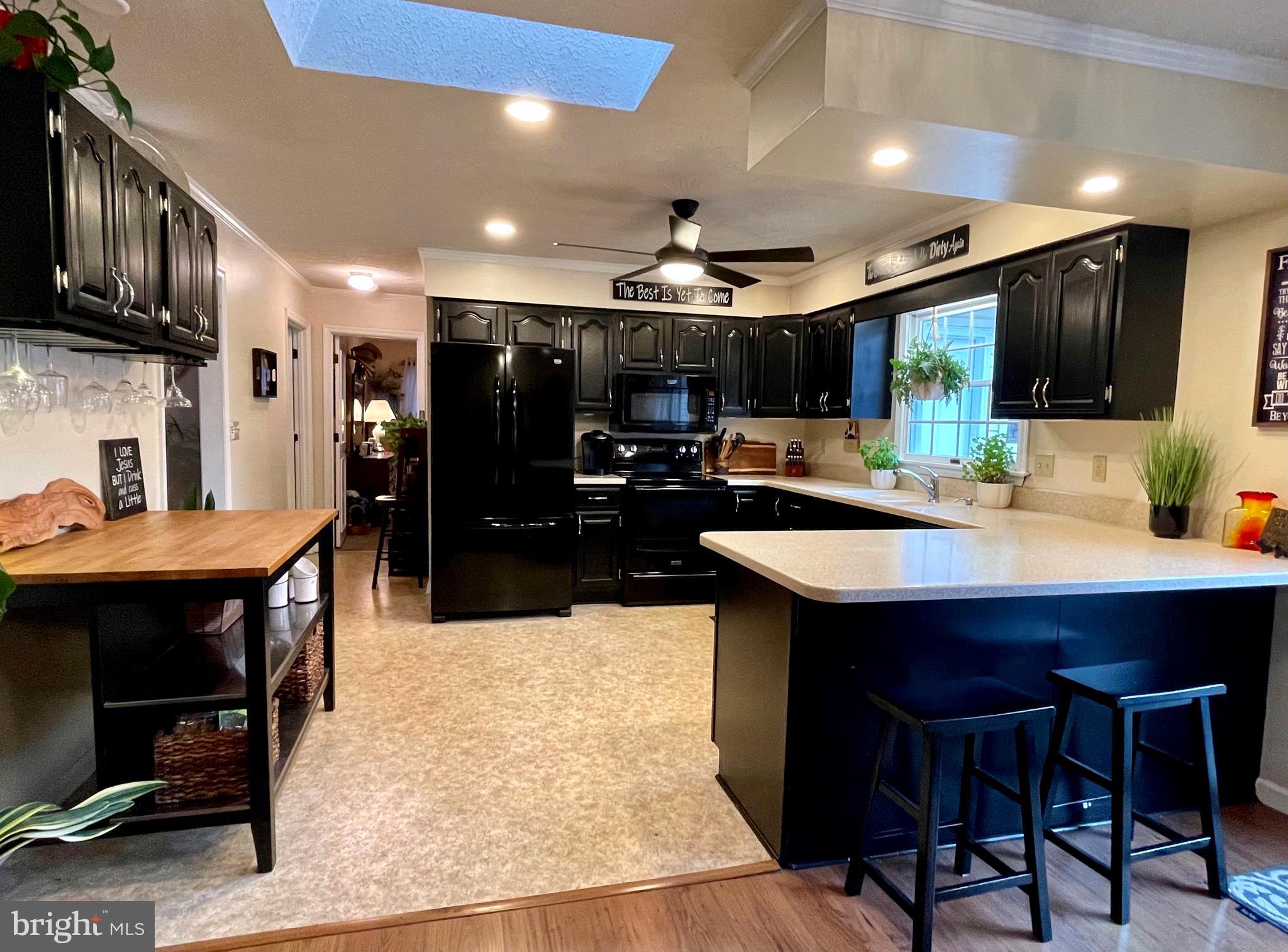 CRYSTAL BROOK II - Residential Lease