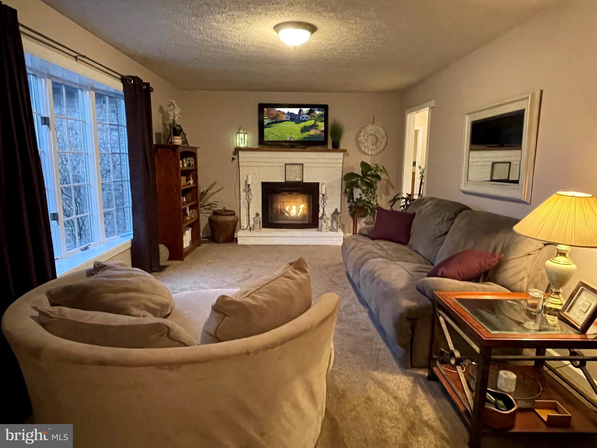 CRYSTAL BROOK II - Residential Lease