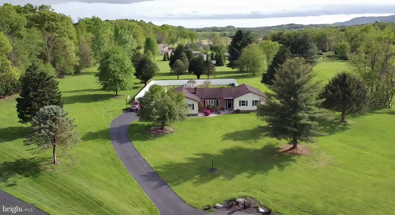 CRYSTAL BROOK II - Residential Lease