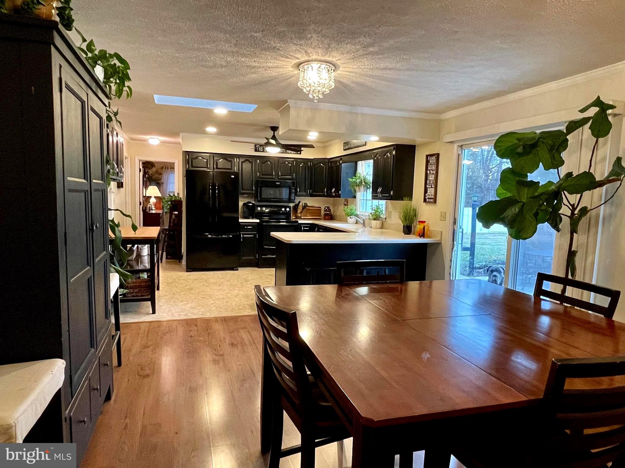 CRYSTAL BROOK II - Residential Lease